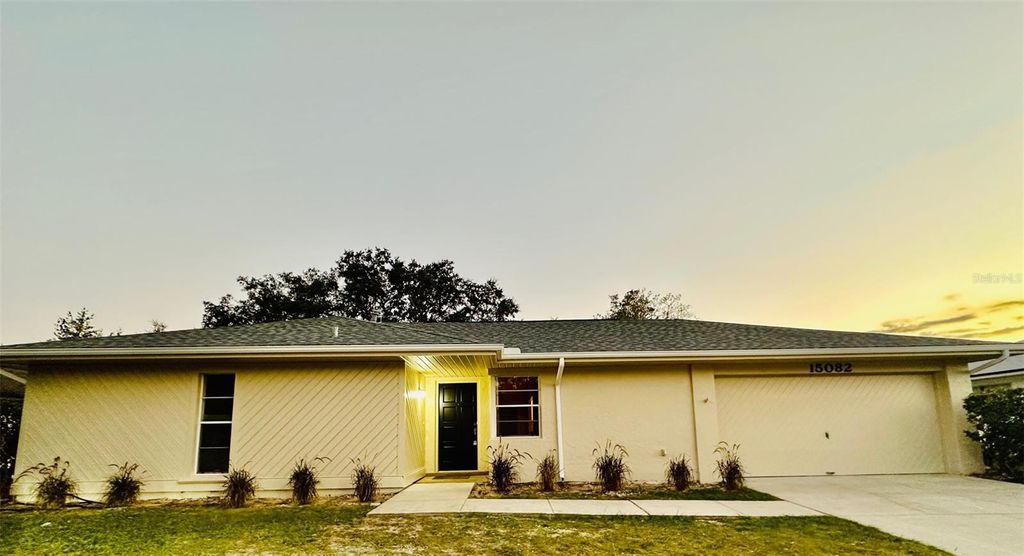 Photo of 15082 SW 38th Circle, Ocala, FL 34473 (MLS # OM725612)