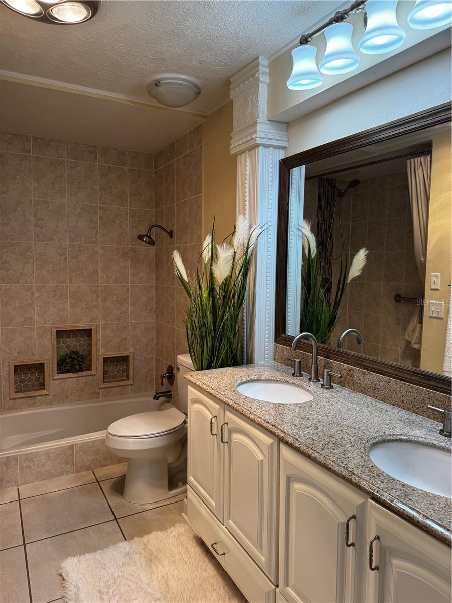 EAST LAKE WOODLANDS - Residential