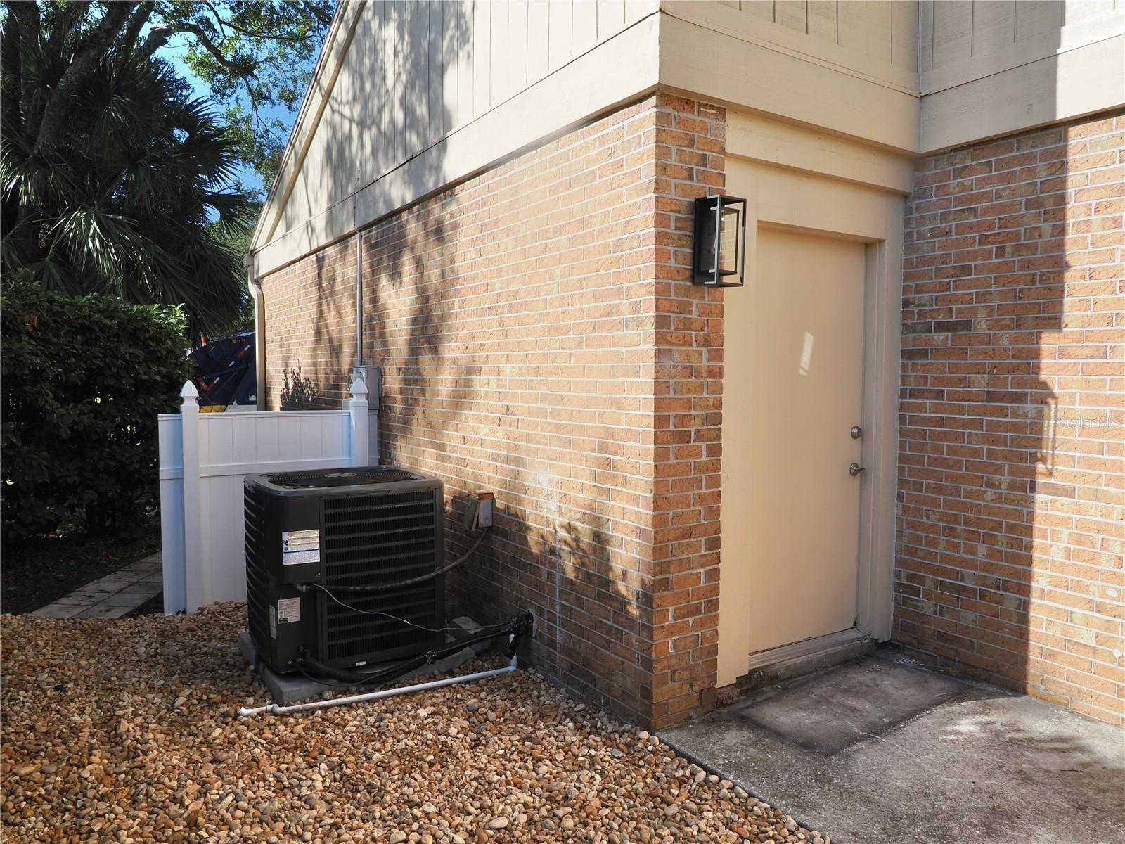 EAST LAKE WOODLANDS - Residential