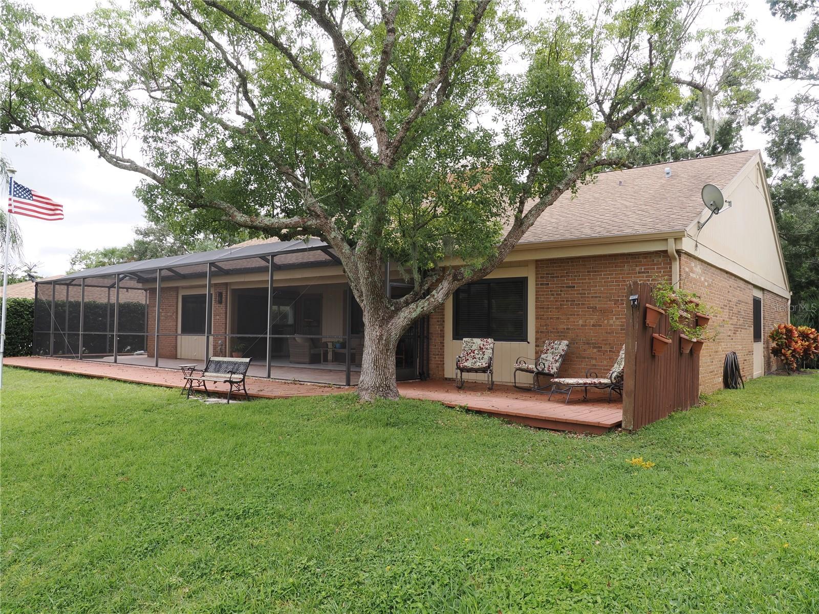 EAST LAKE WOODLANDS - Residential