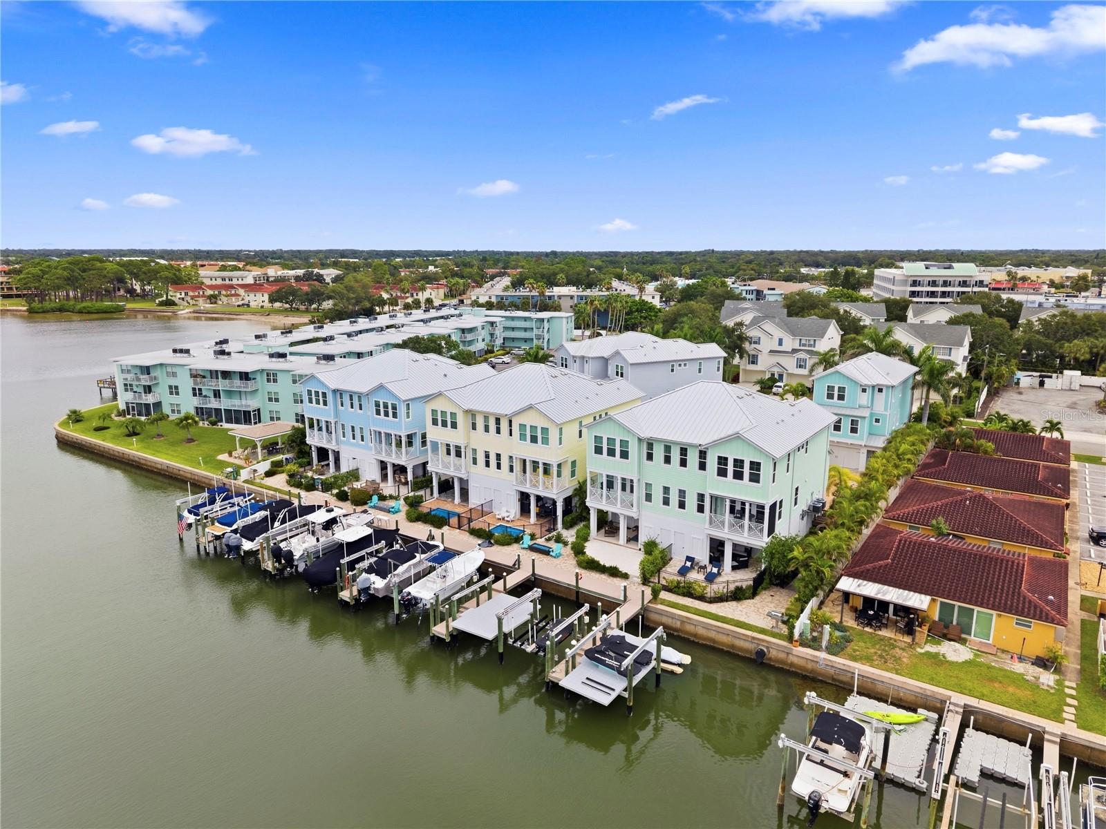 602 SEA COURT