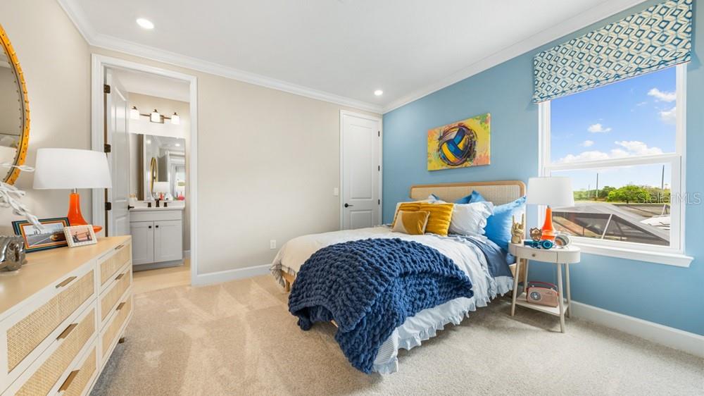 VICTORIA LAKES - Residential