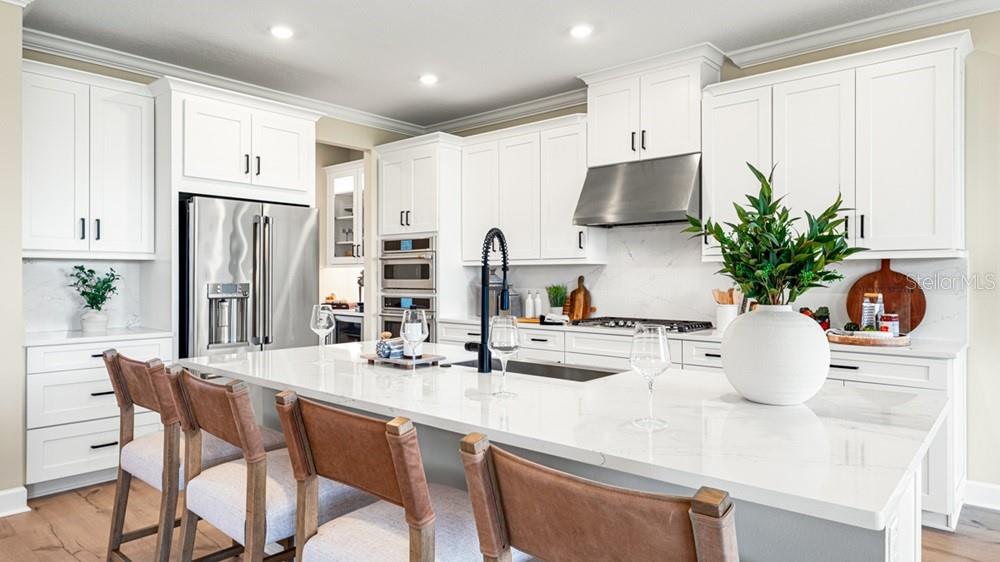 VICTORIA LAKES - Residential