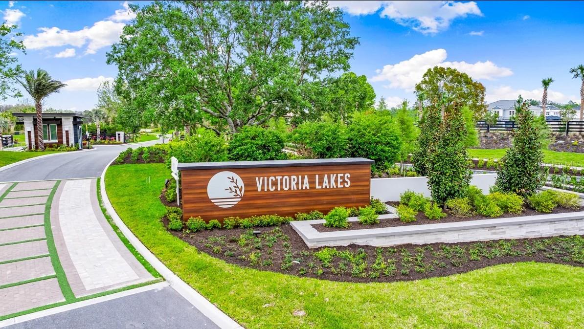 VICTORIA LAKES - Residential