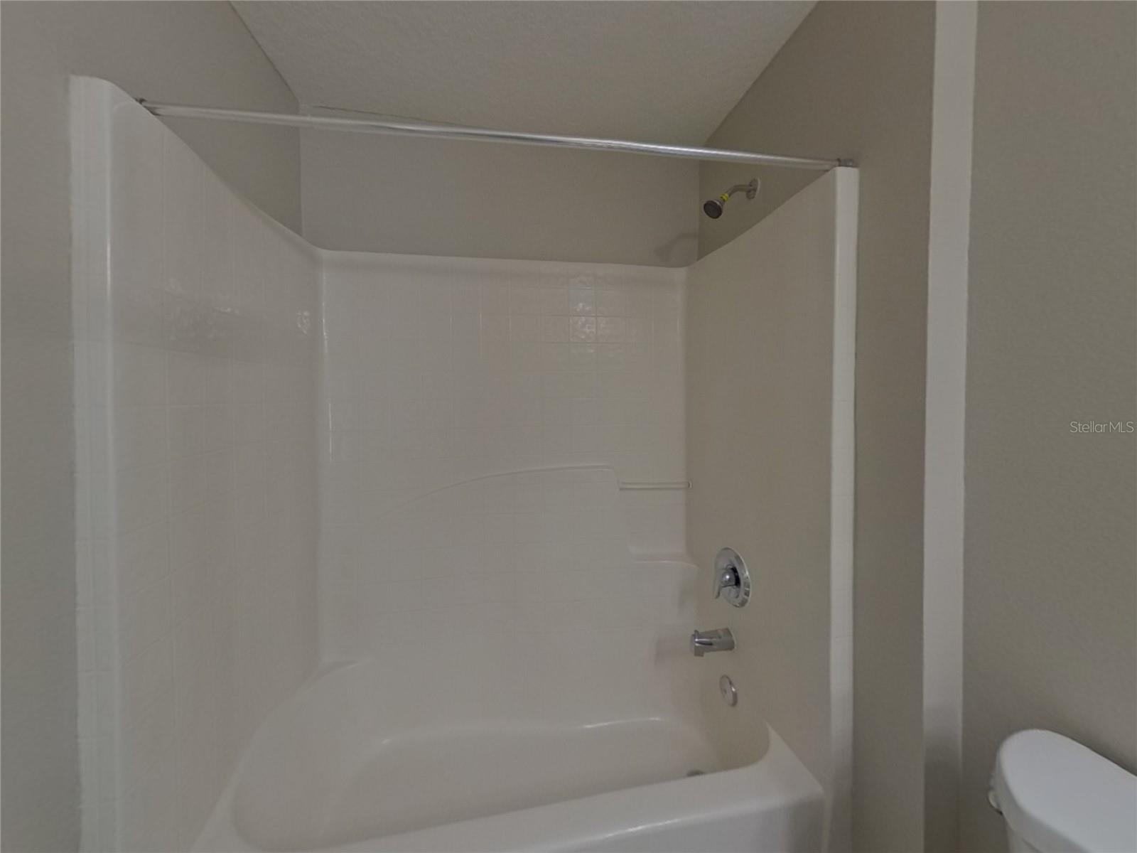 DORAL POINTE - Residential Lease