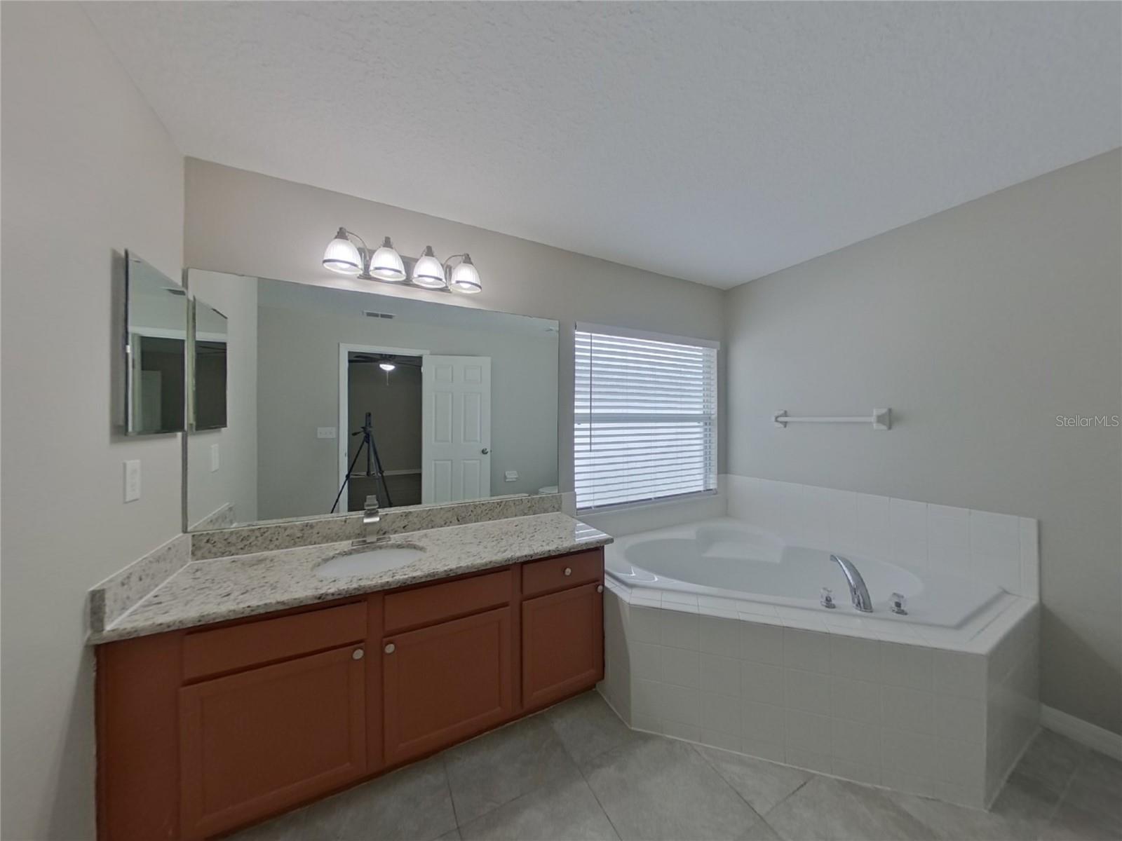 DORAL POINTE - Residential Lease