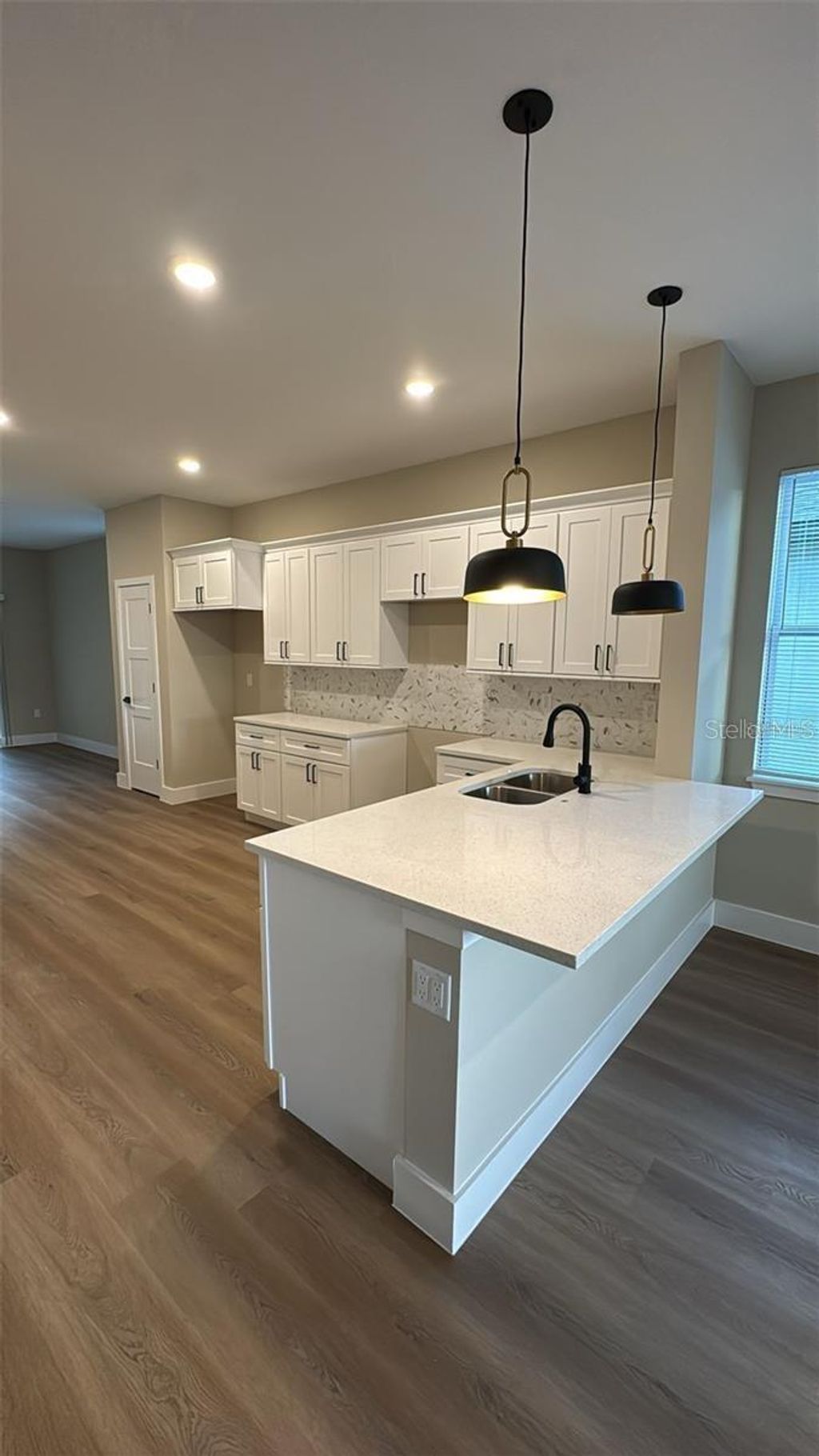 Photo of 127 N Hudson Street, Orlando, FL 32835 (MLS # O6399540)