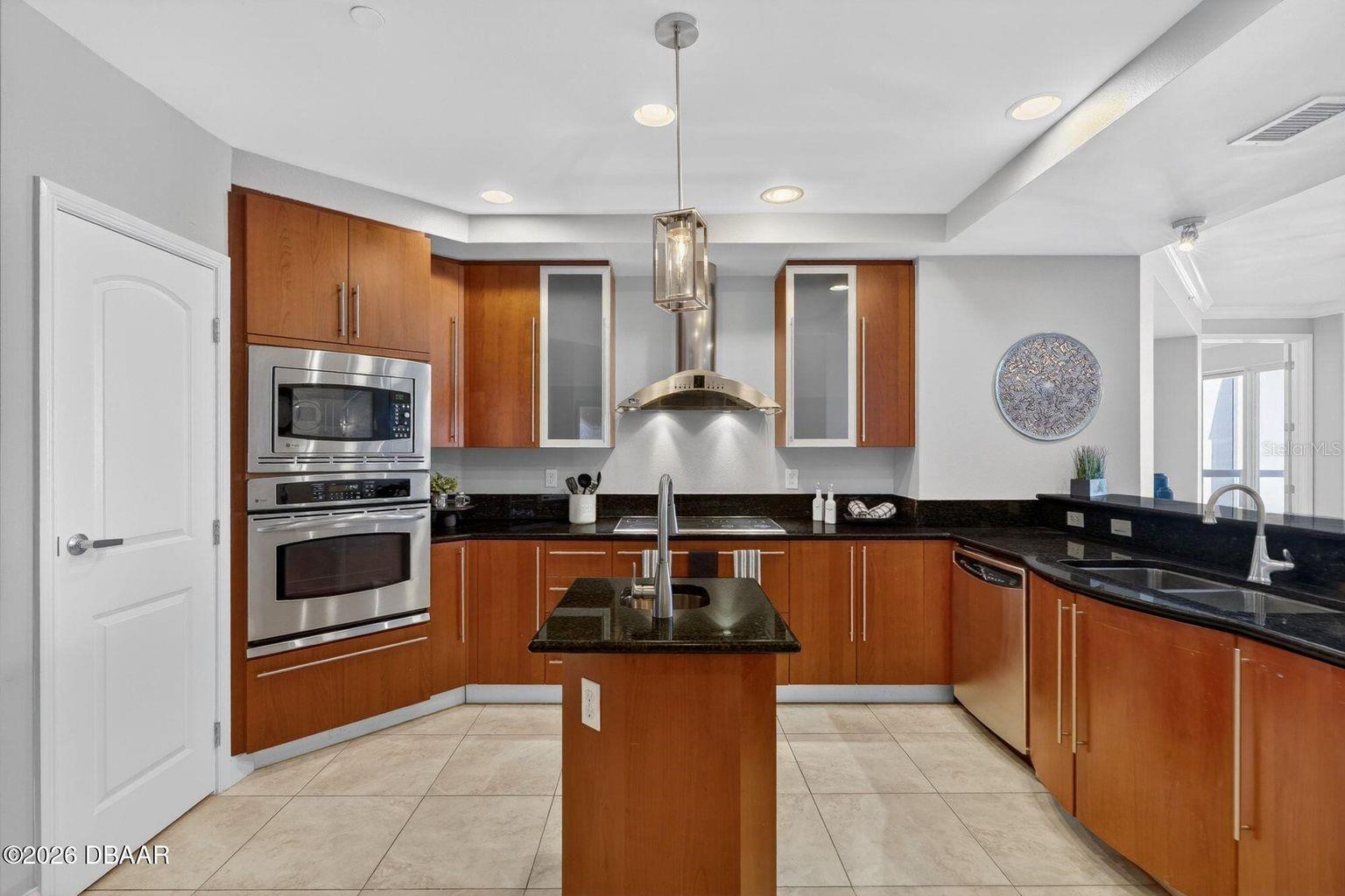 OCEAN VILLAS CONCOMINIUM - Residential