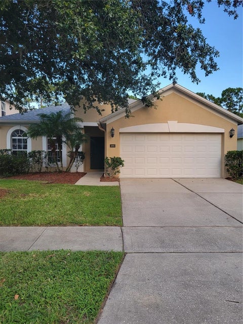 4 beds bed, 2 baths bath property at 3213 Kingstown Court, Orlando, FL 32825