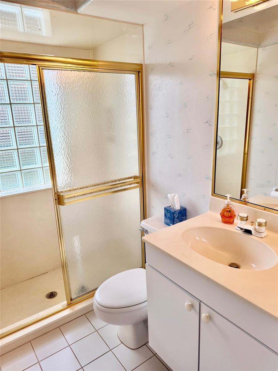 FAIRWAY LAKES AT PALM AIRE - Residential