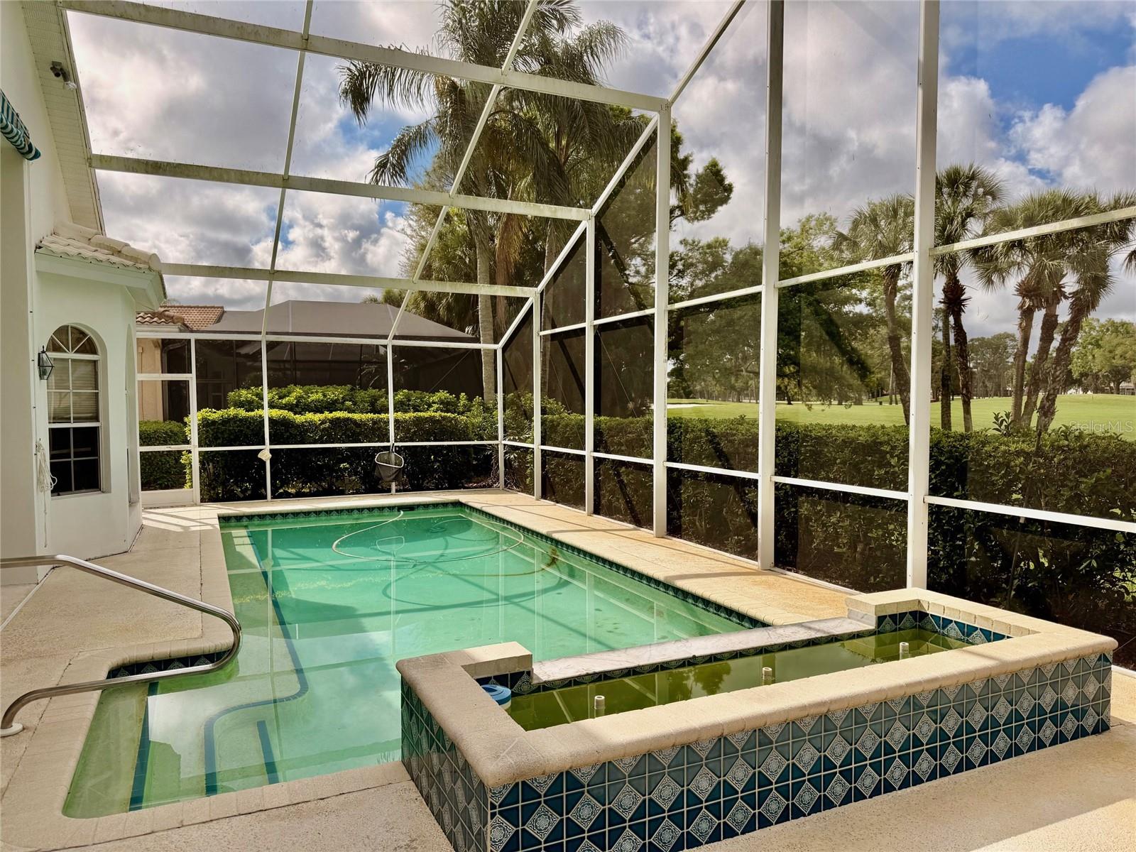 FAIRWAY LAKES AT PALM AIRE - Residential