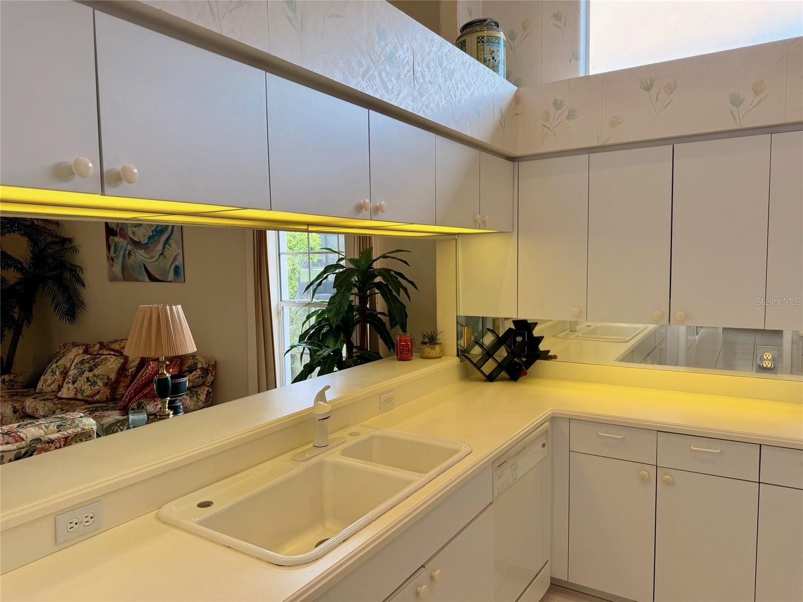 FAIRWAY LAKES AT PALM AIRE - Residential