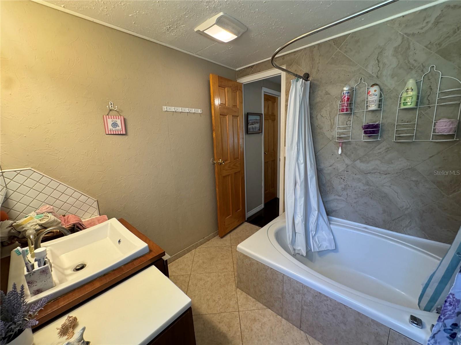 GULF HWY LAND UNIT 10 UNREC SUB - Residential