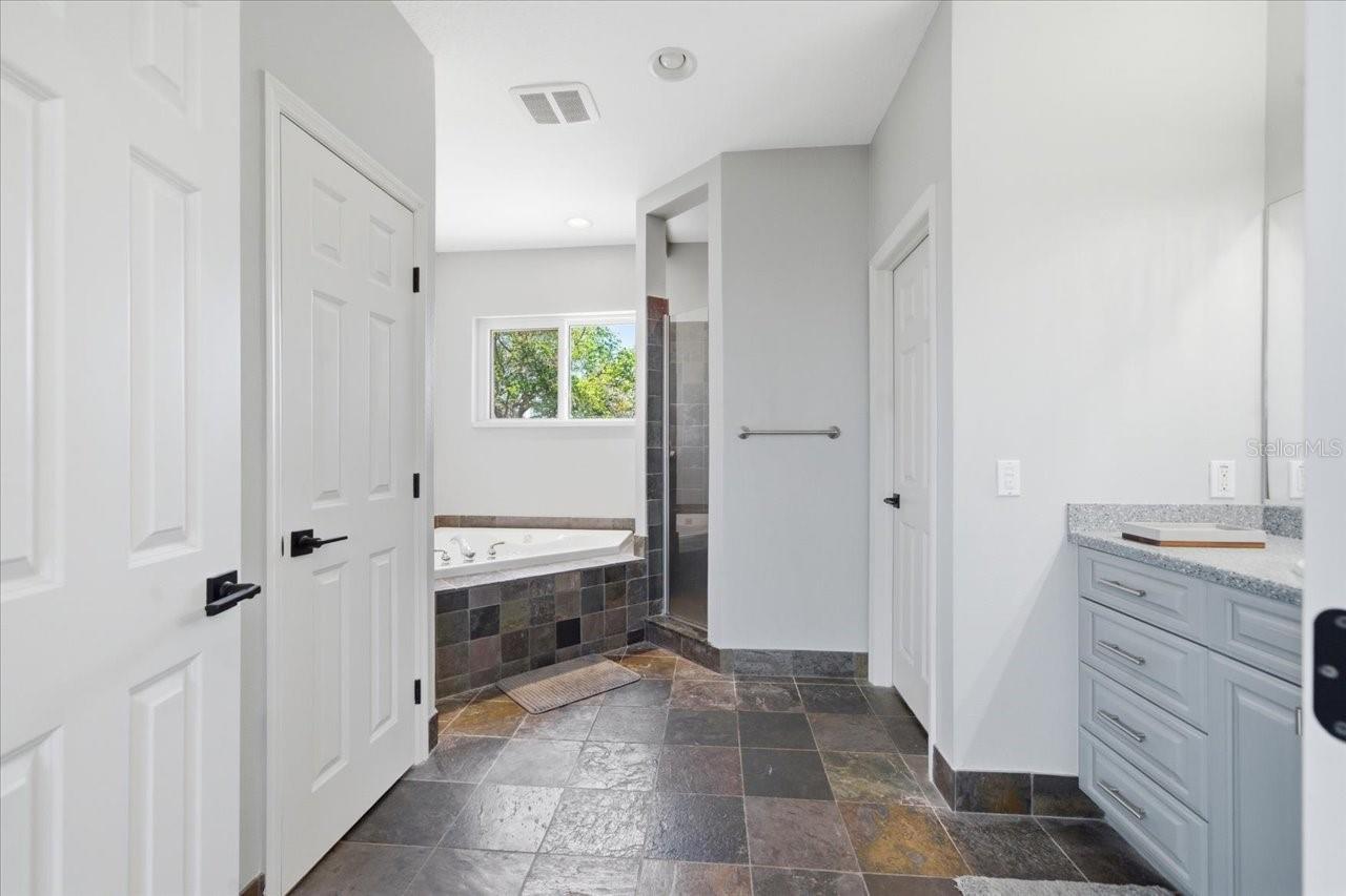 COQUINA BEACH - Residential