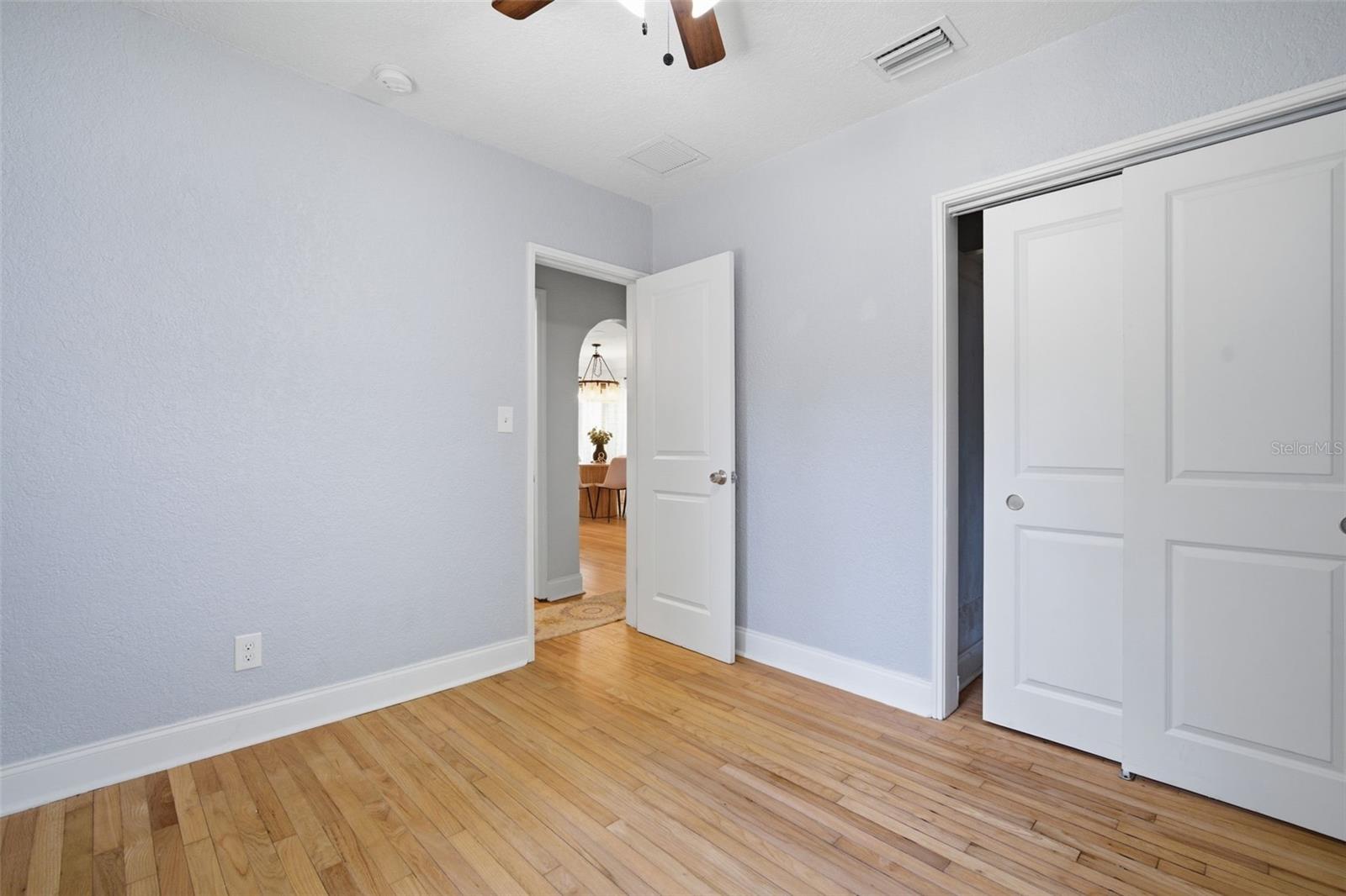 HYDE PARK - Residential