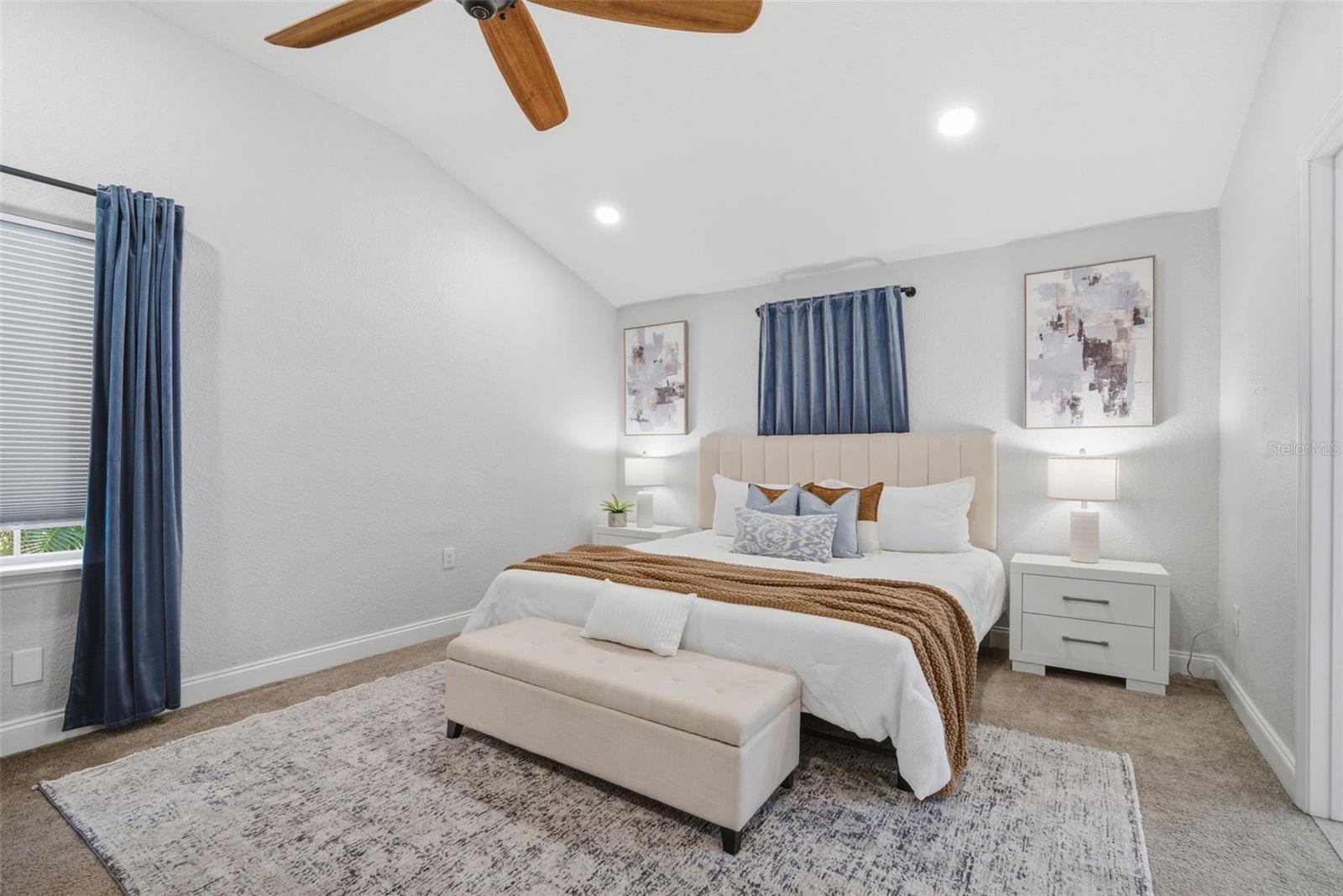 HYDE PARK - Residential
