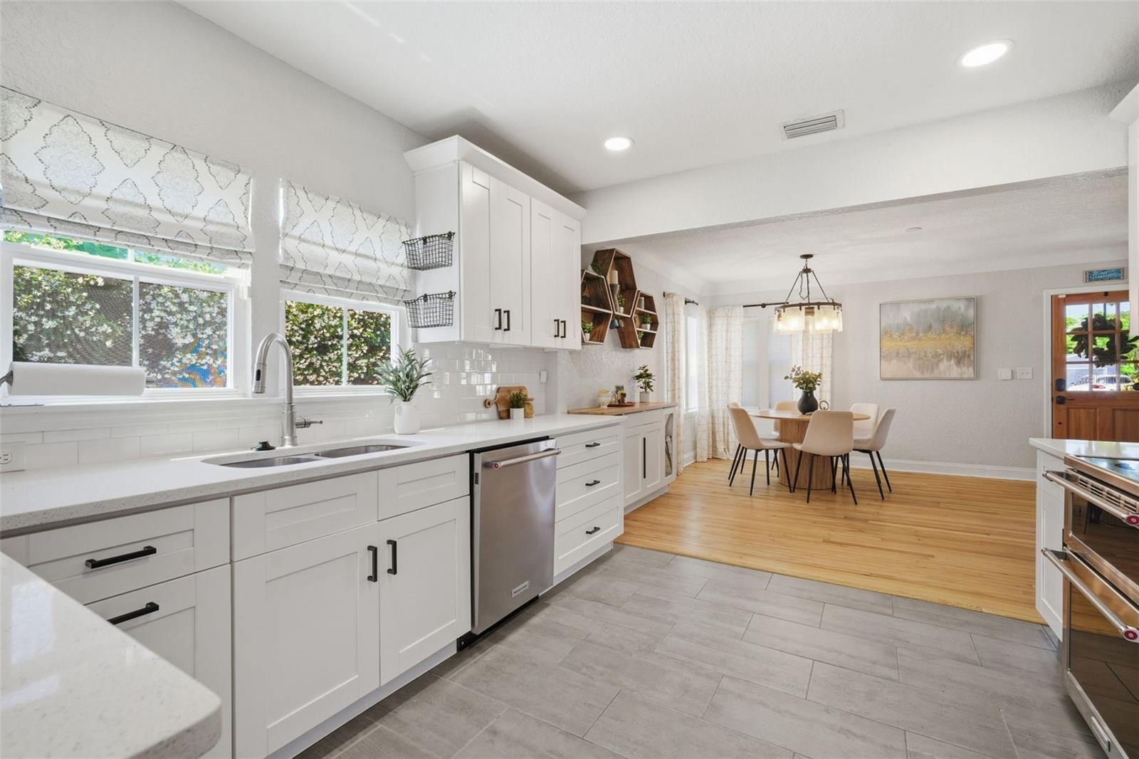 HYDE PARK - Residential
