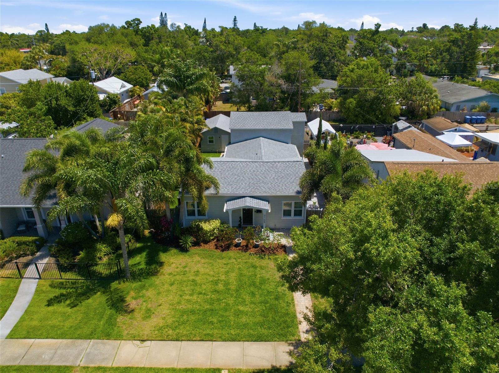 HYDE PARK - Residential