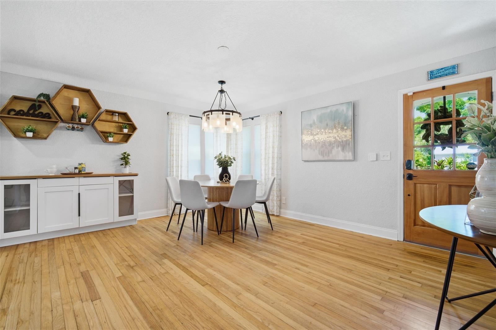 HYDE PARK - Residential