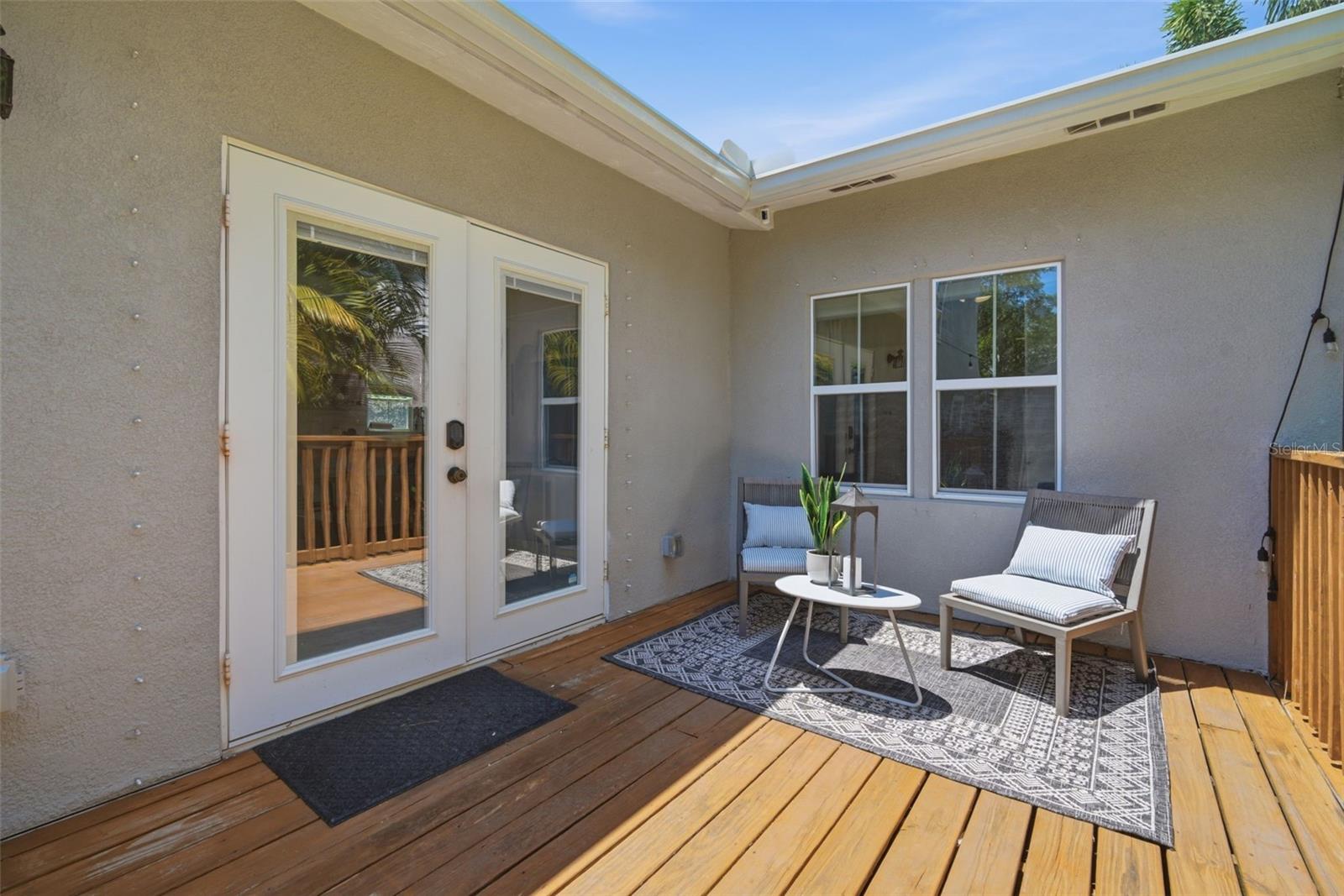 HYDE PARK - Residential