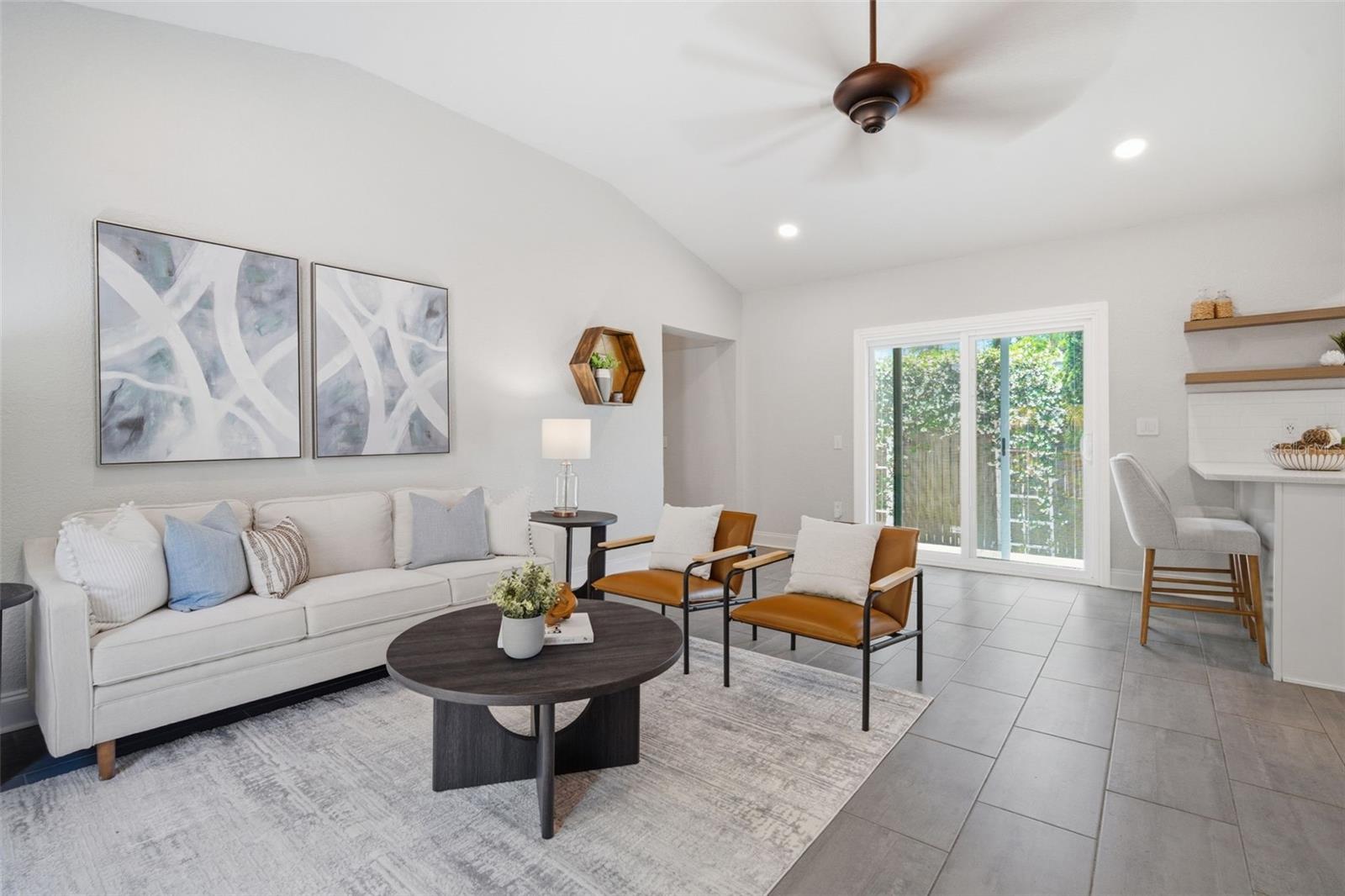 HYDE PARK - Residential