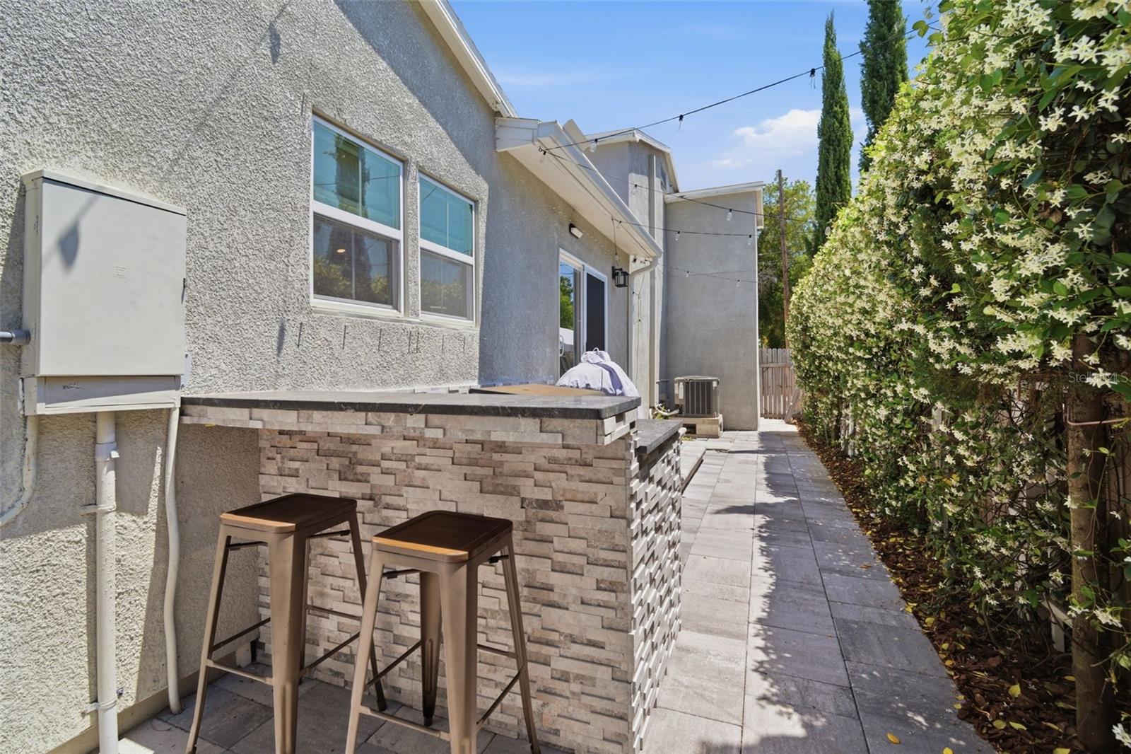 HYDE PARK - Residential