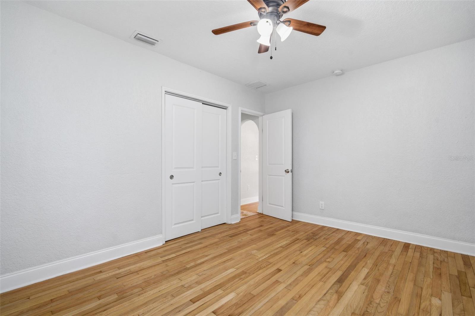 HYDE PARK - Residential