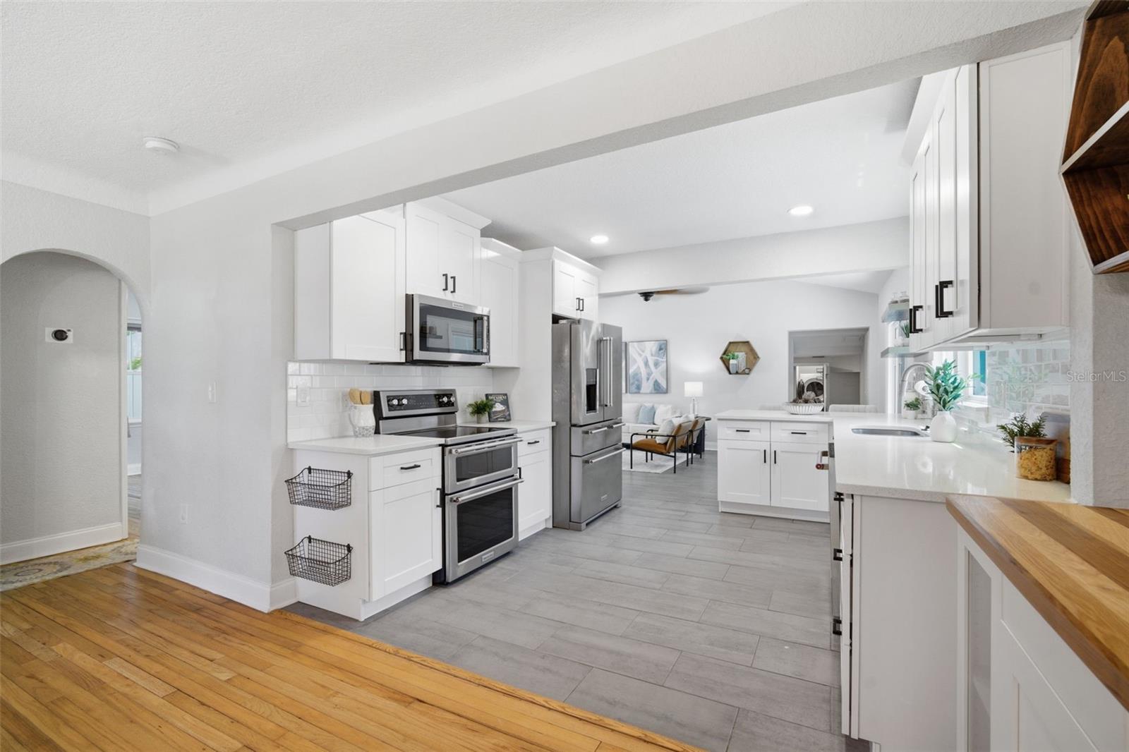HYDE PARK - Residential