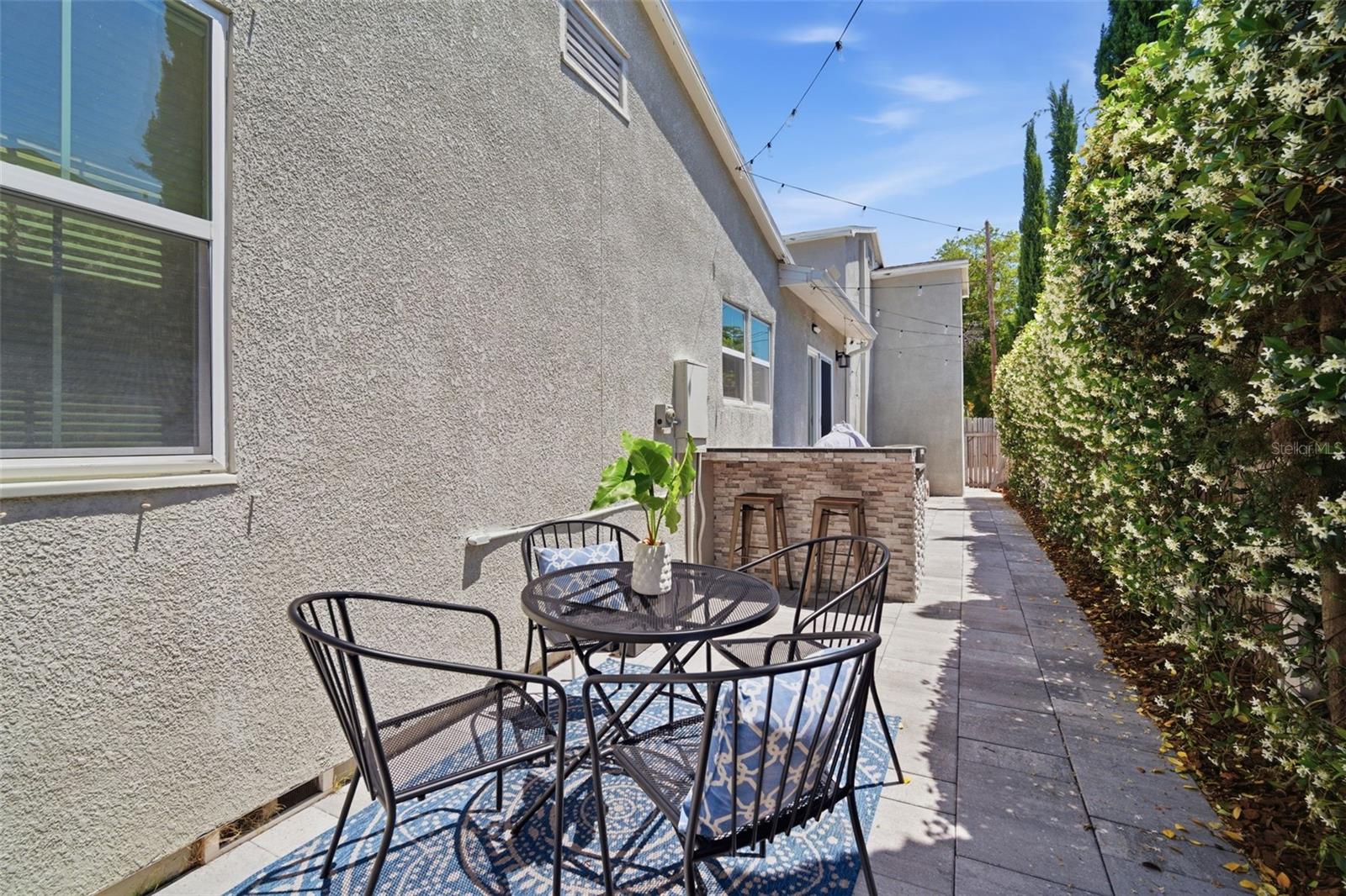 HYDE PARK - Residential