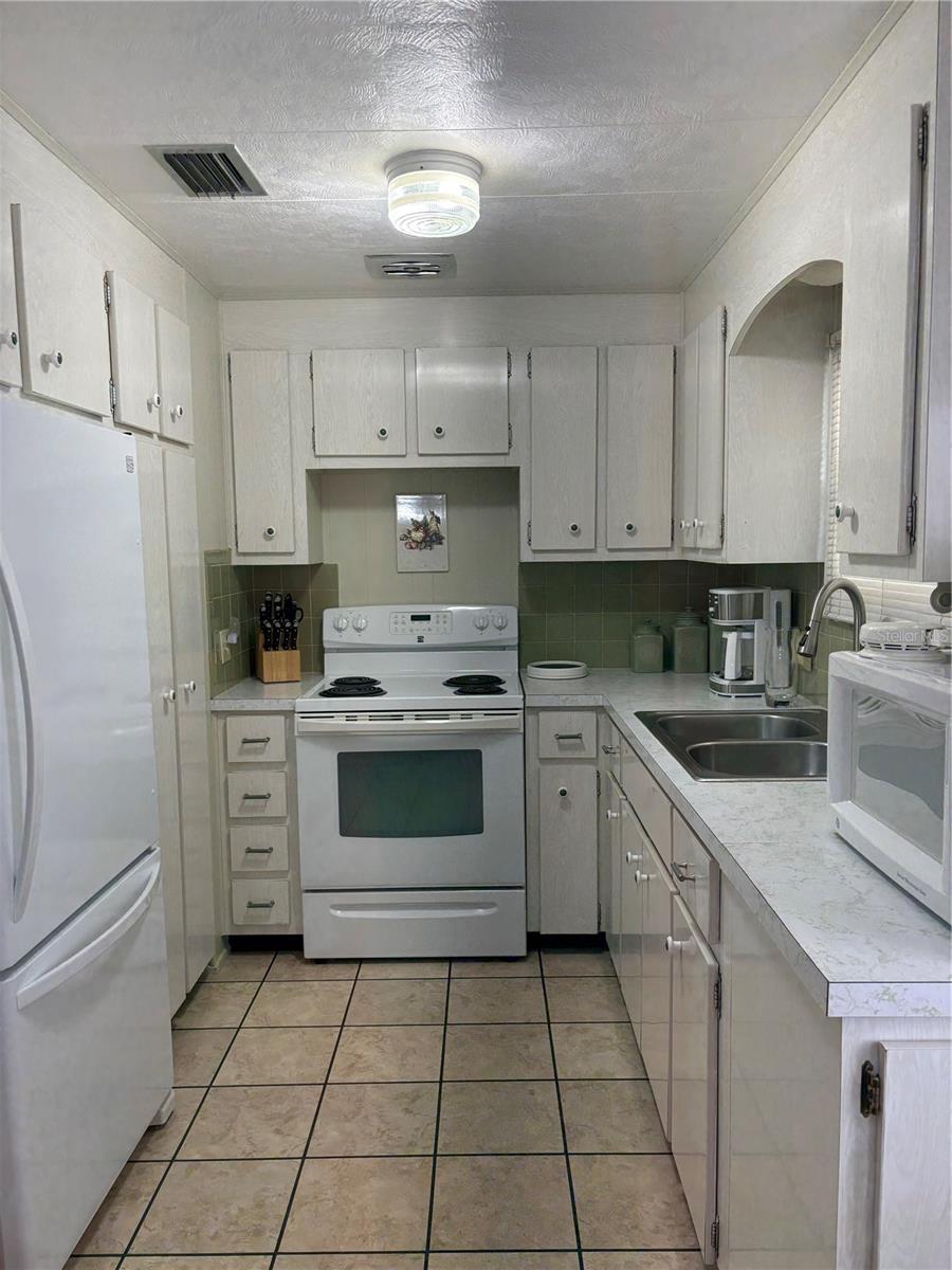 11144 101ST WAY 143