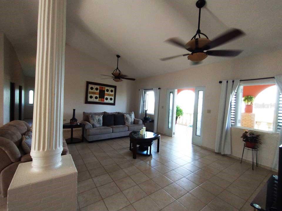 MONTE CARMELO - Residential