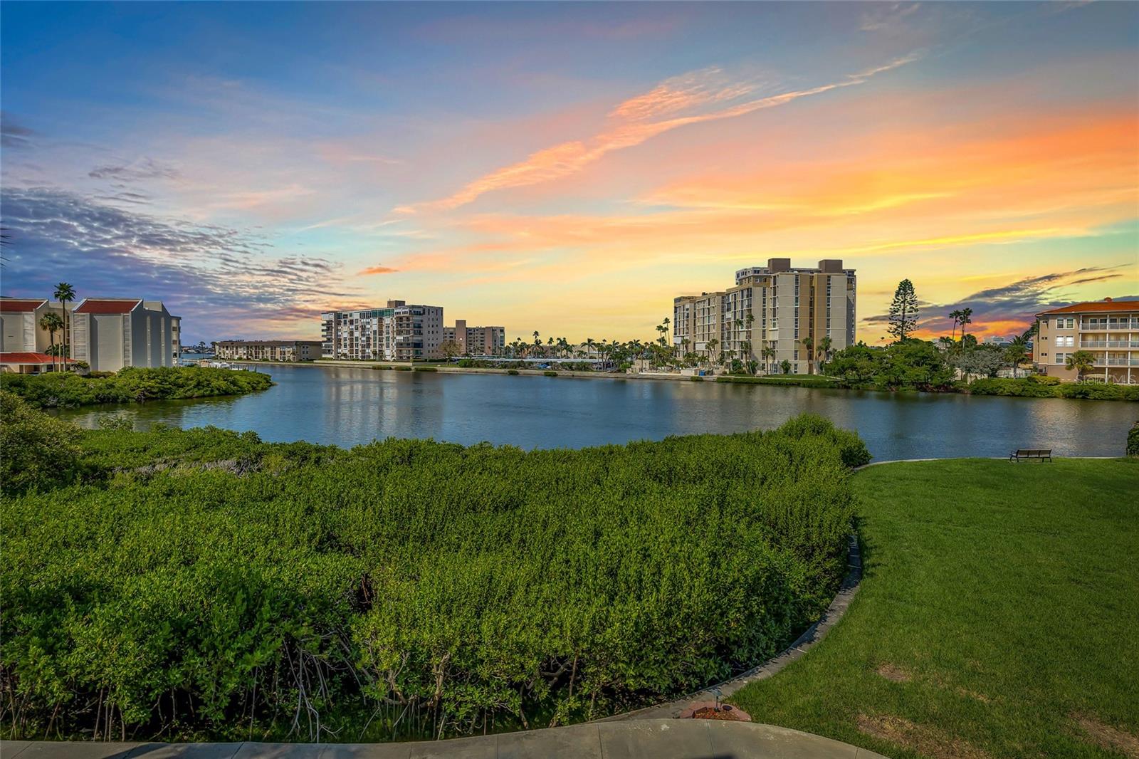 SANTA MARIA CONDO - Residential