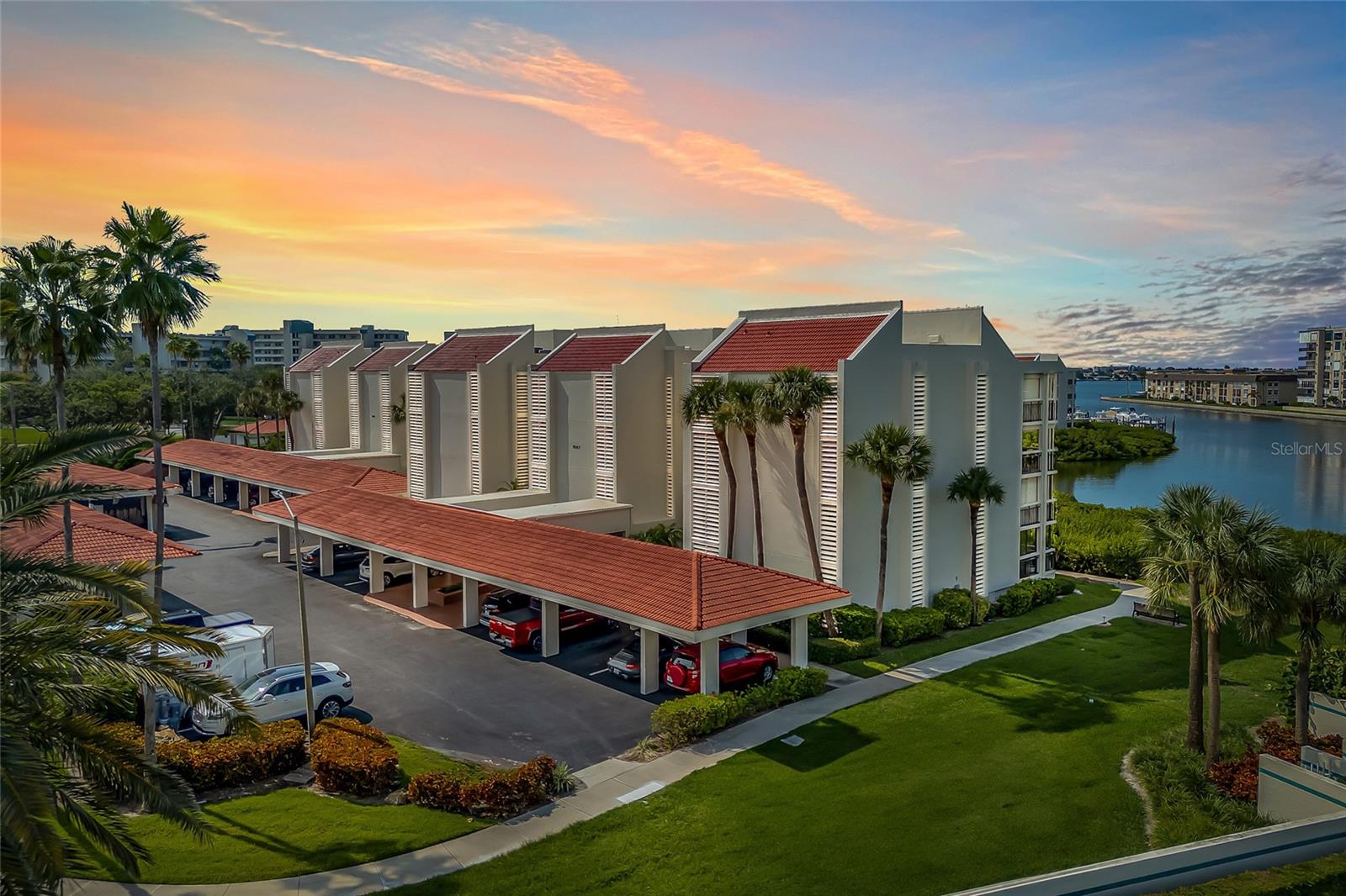 7867 SAILBOAT KEY BLVD S 201
