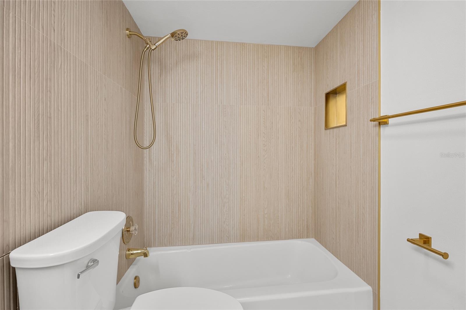 SANTA MARIA CONDO - Residential