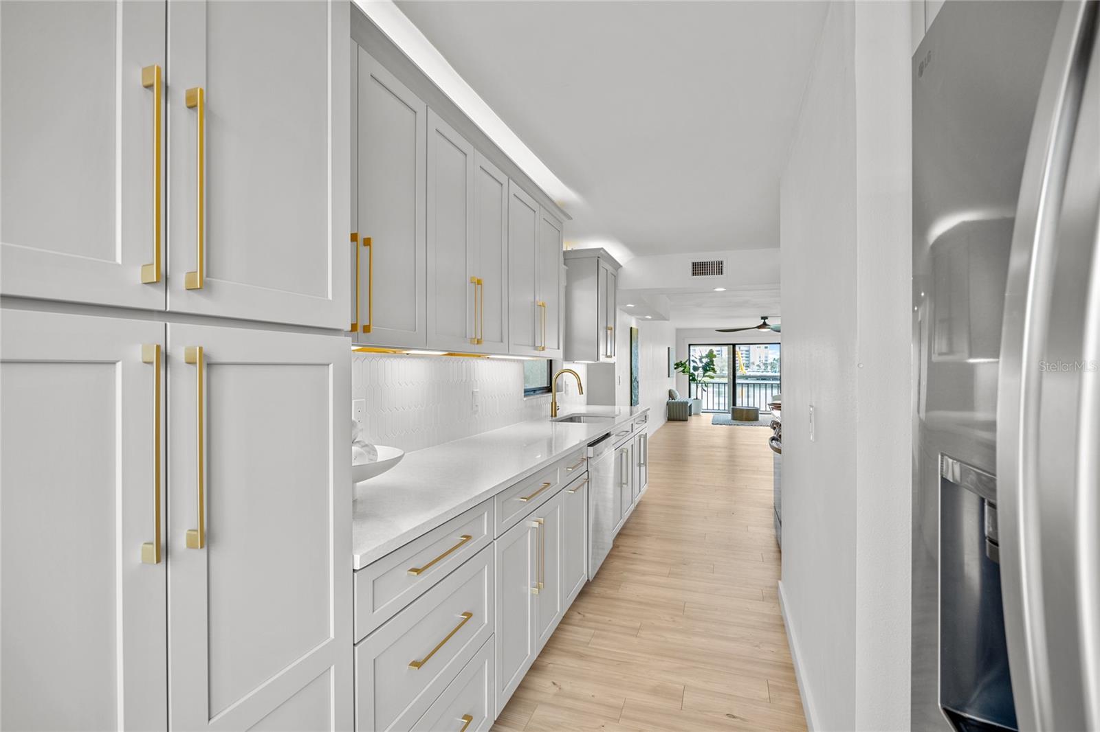 SANTA MARIA CONDO - Residential