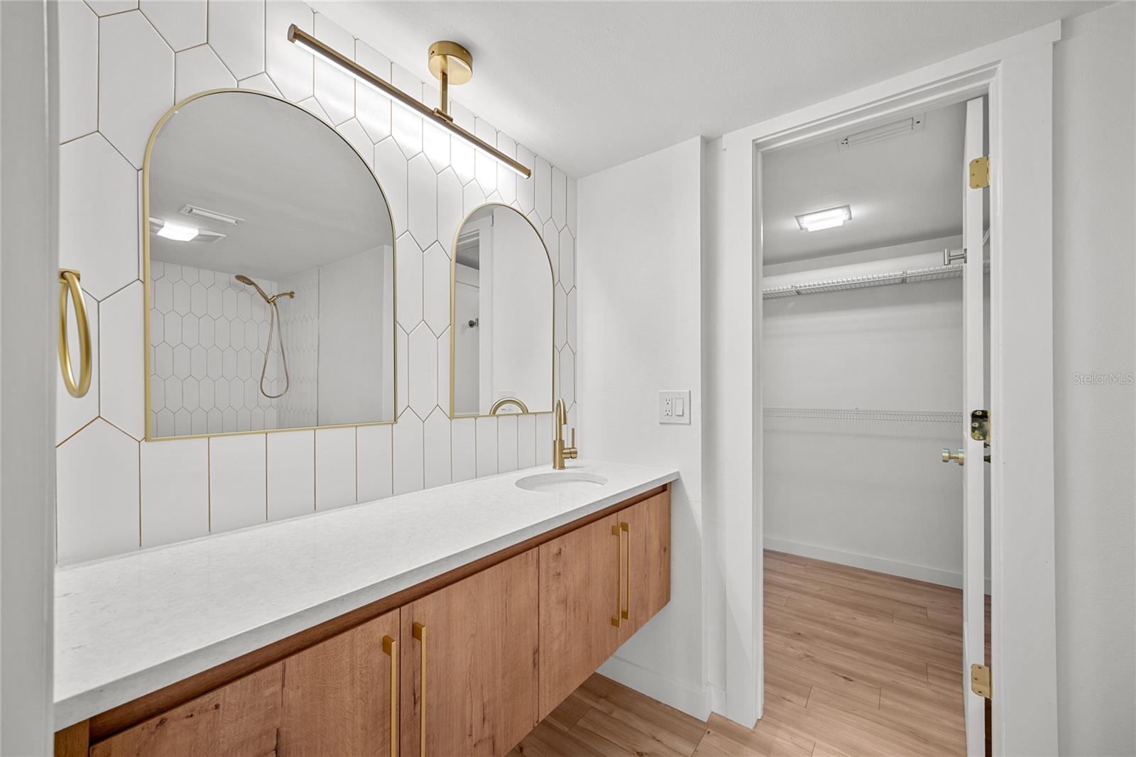 SANTA MARIA CONDO - Residential