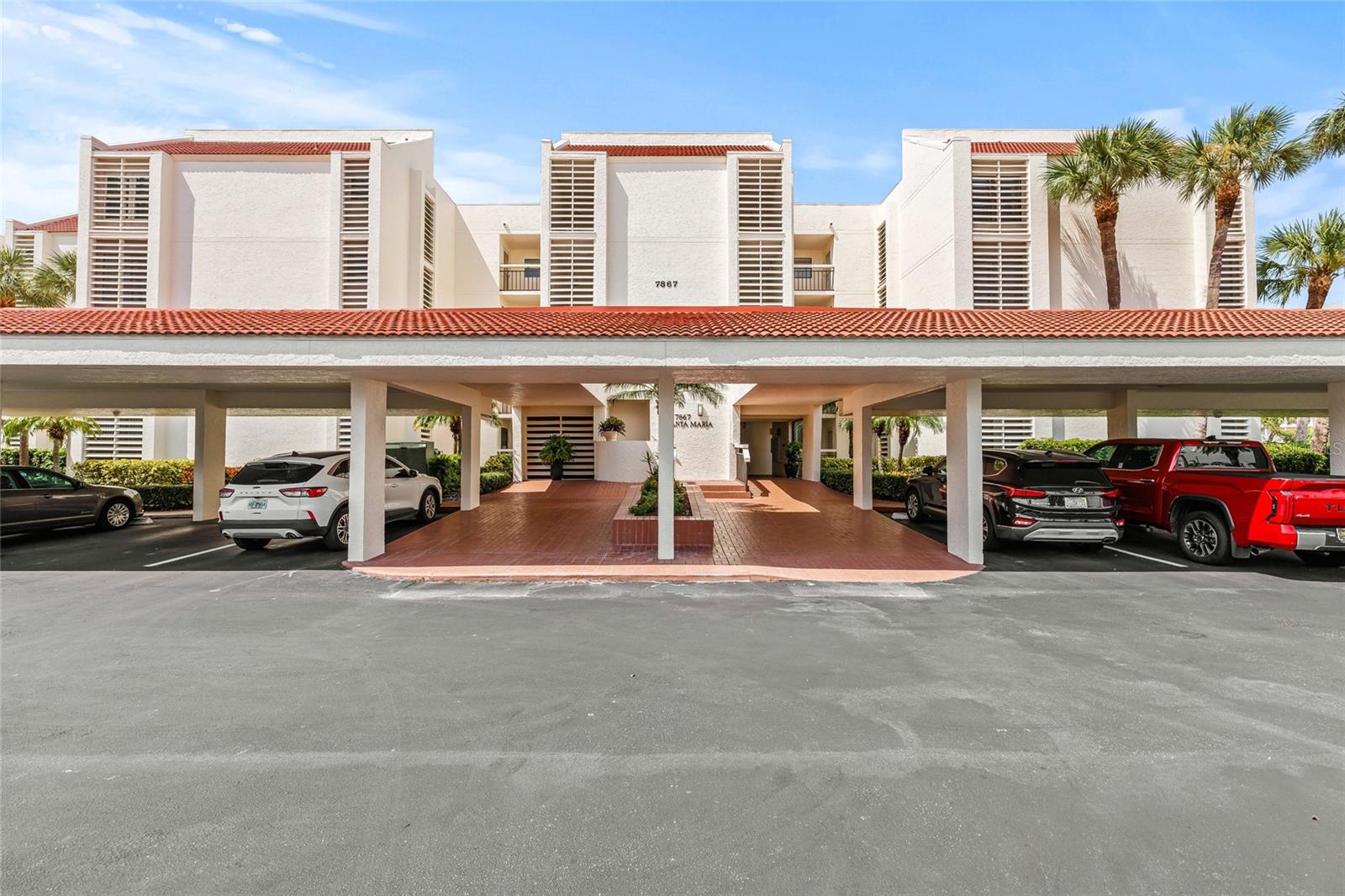 SANTA MARIA CONDO - Residential