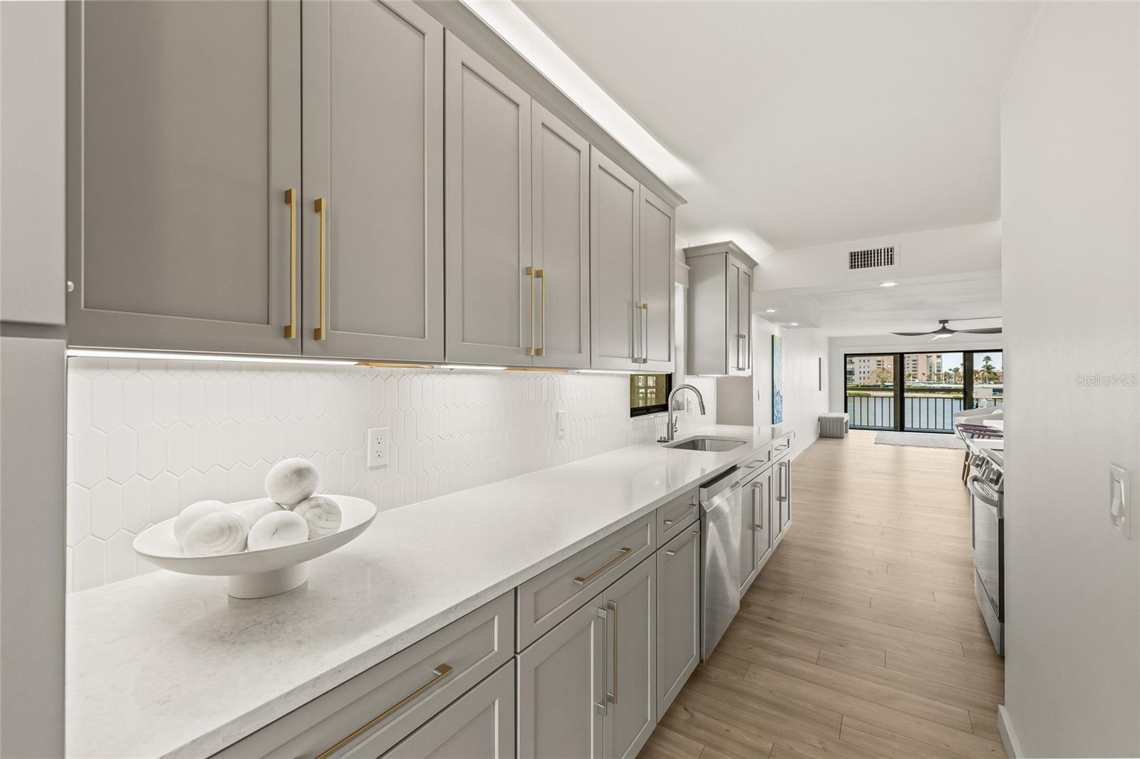 SANTA MARIA CONDO - Residential