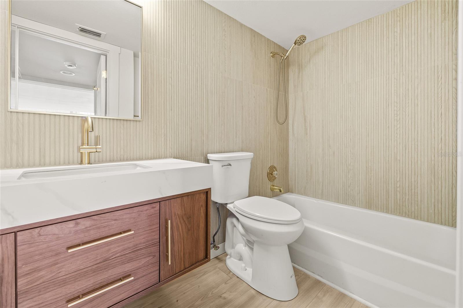 SANTA MARIA CONDO - Residential