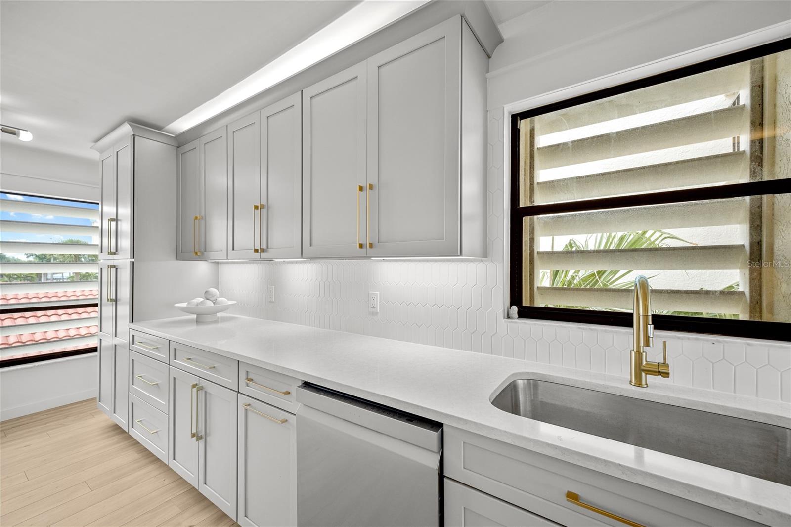 SANTA MARIA CONDO - Residential