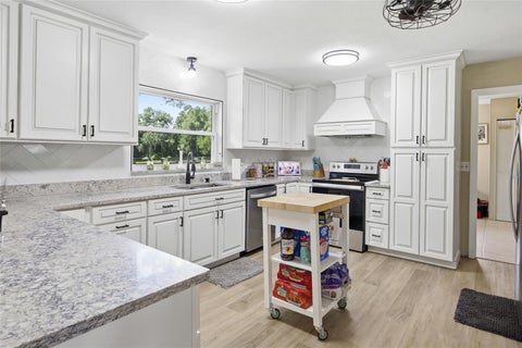 Tiny photo for 13551 NE 14th Avenue, Citra, FL 32113 (MLS # OM724621)