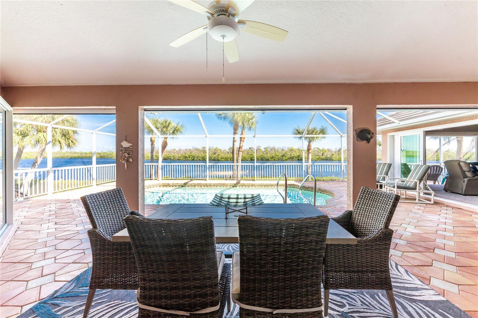 CAPE HAZE WINDWARD - Residential