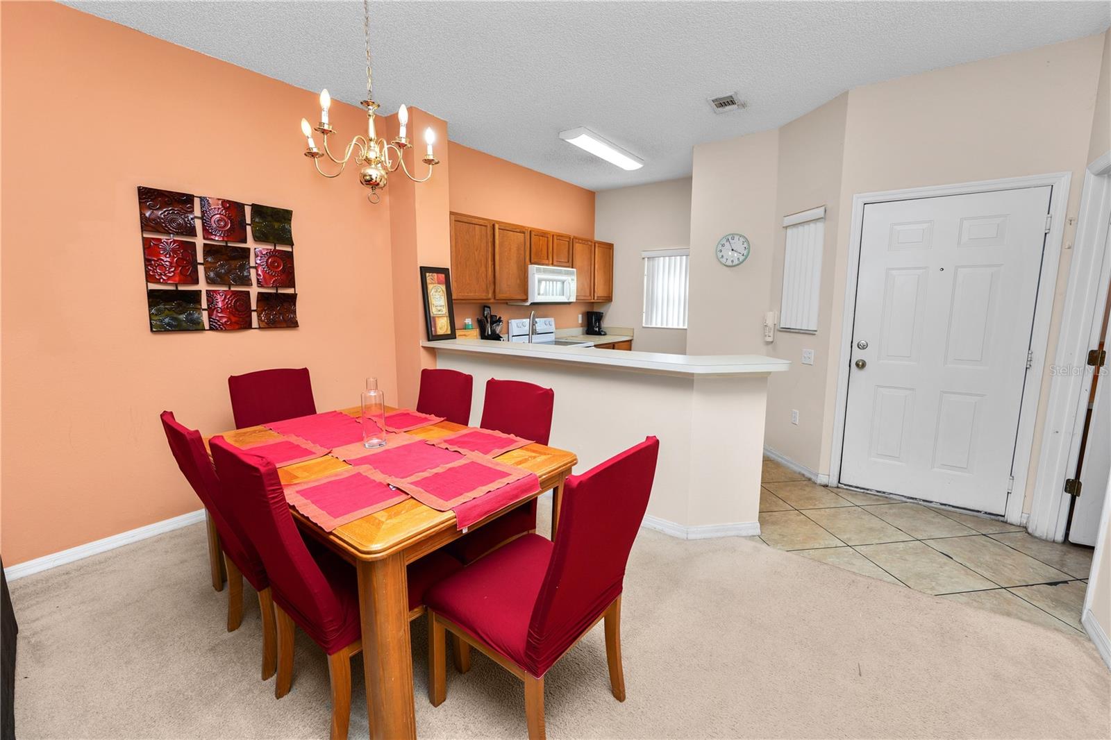 8425 CRYSTAL COVE LOOP