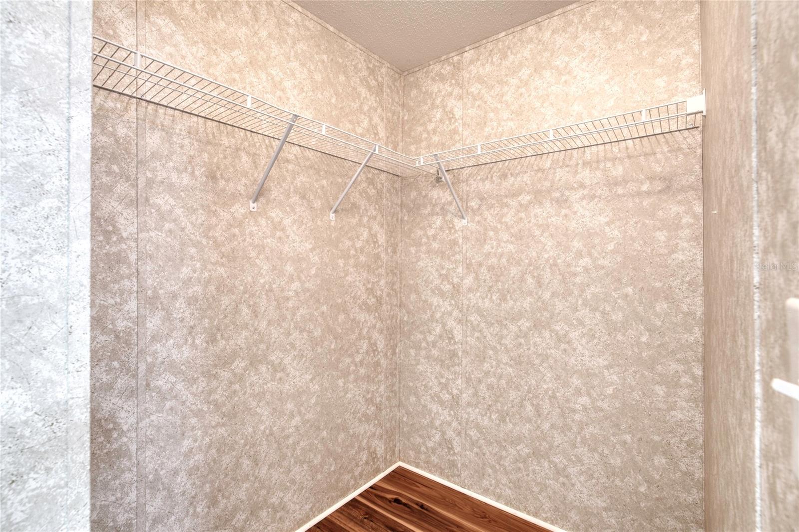 DAYTONA NORTH - Residential