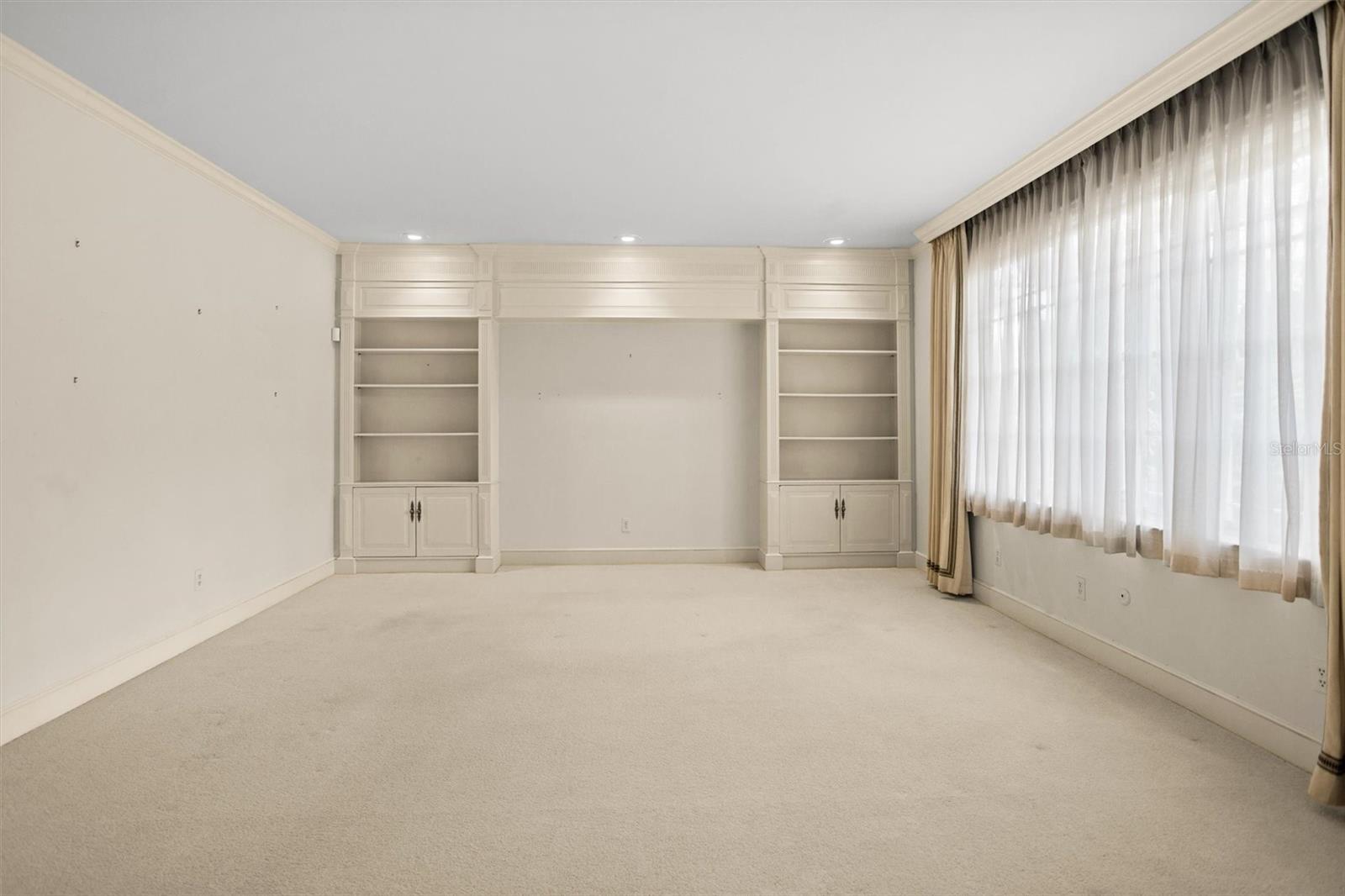 GOLF VIEW PLACE - Residential