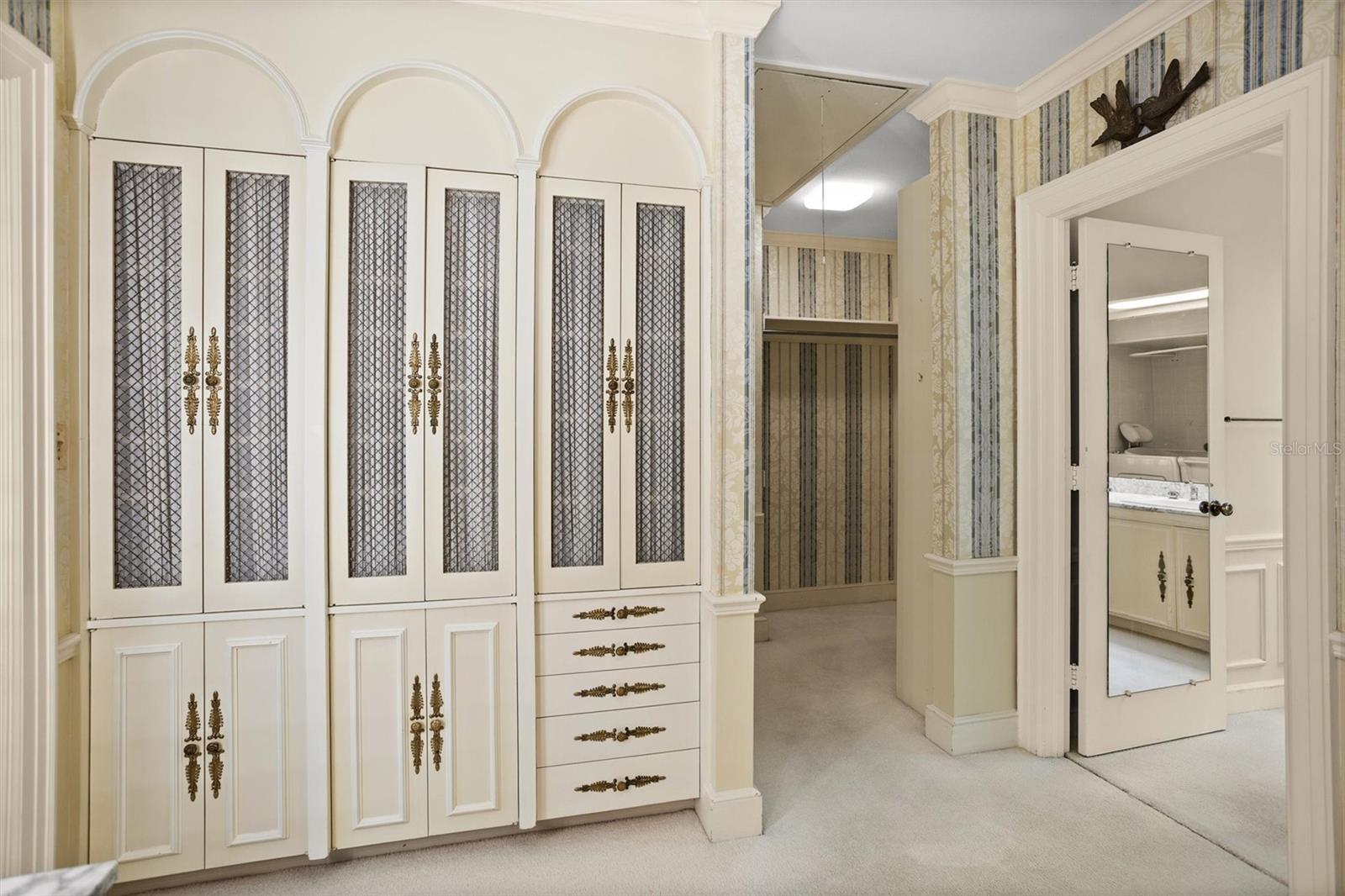 GOLF VIEW PLACE - Residential