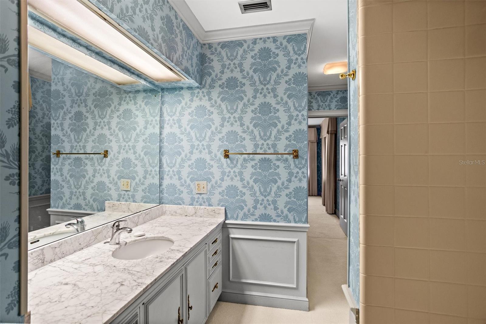 GOLF VIEW PLACE - Residential