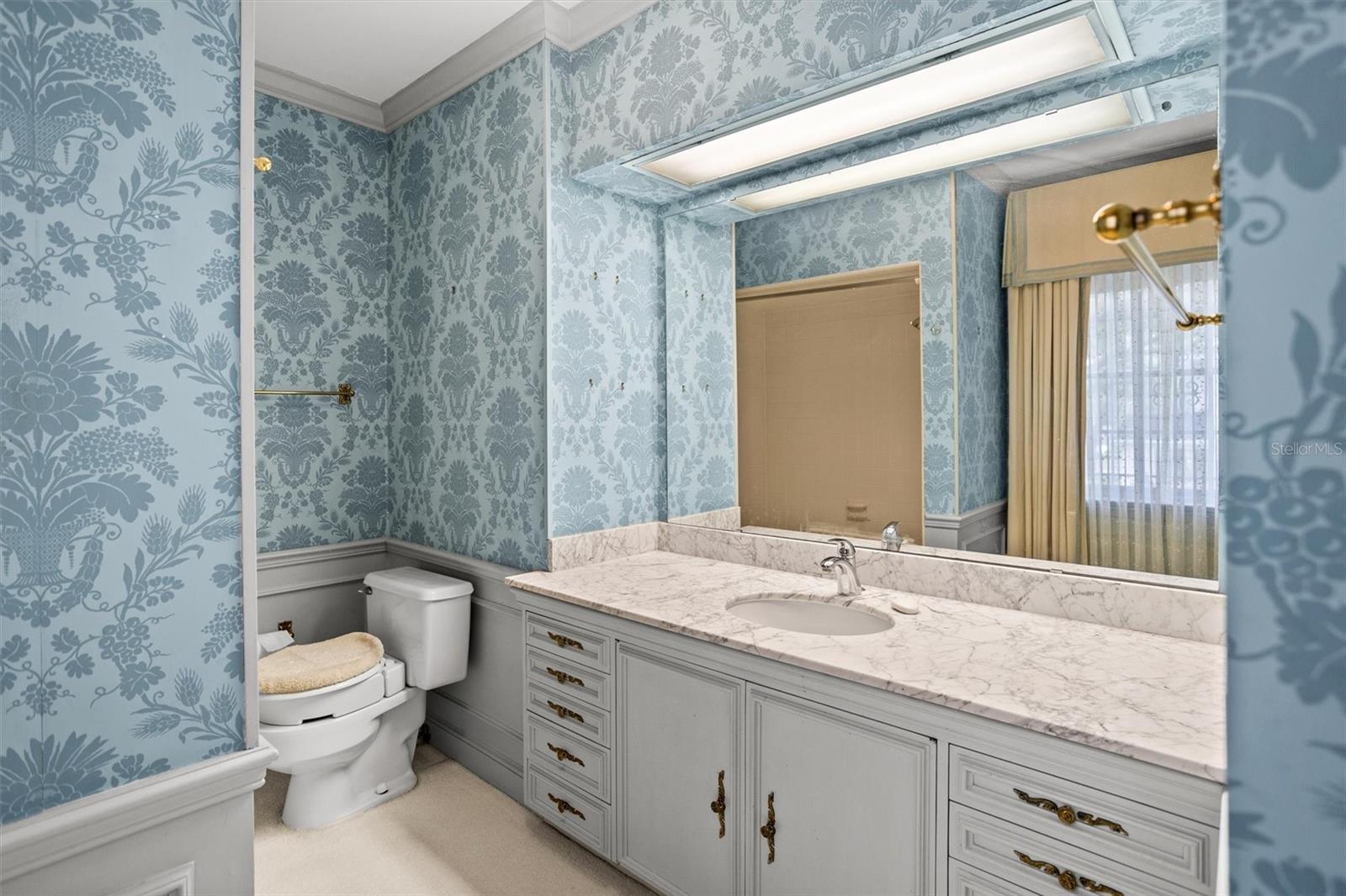 GOLF VIEW PLACE - Residential