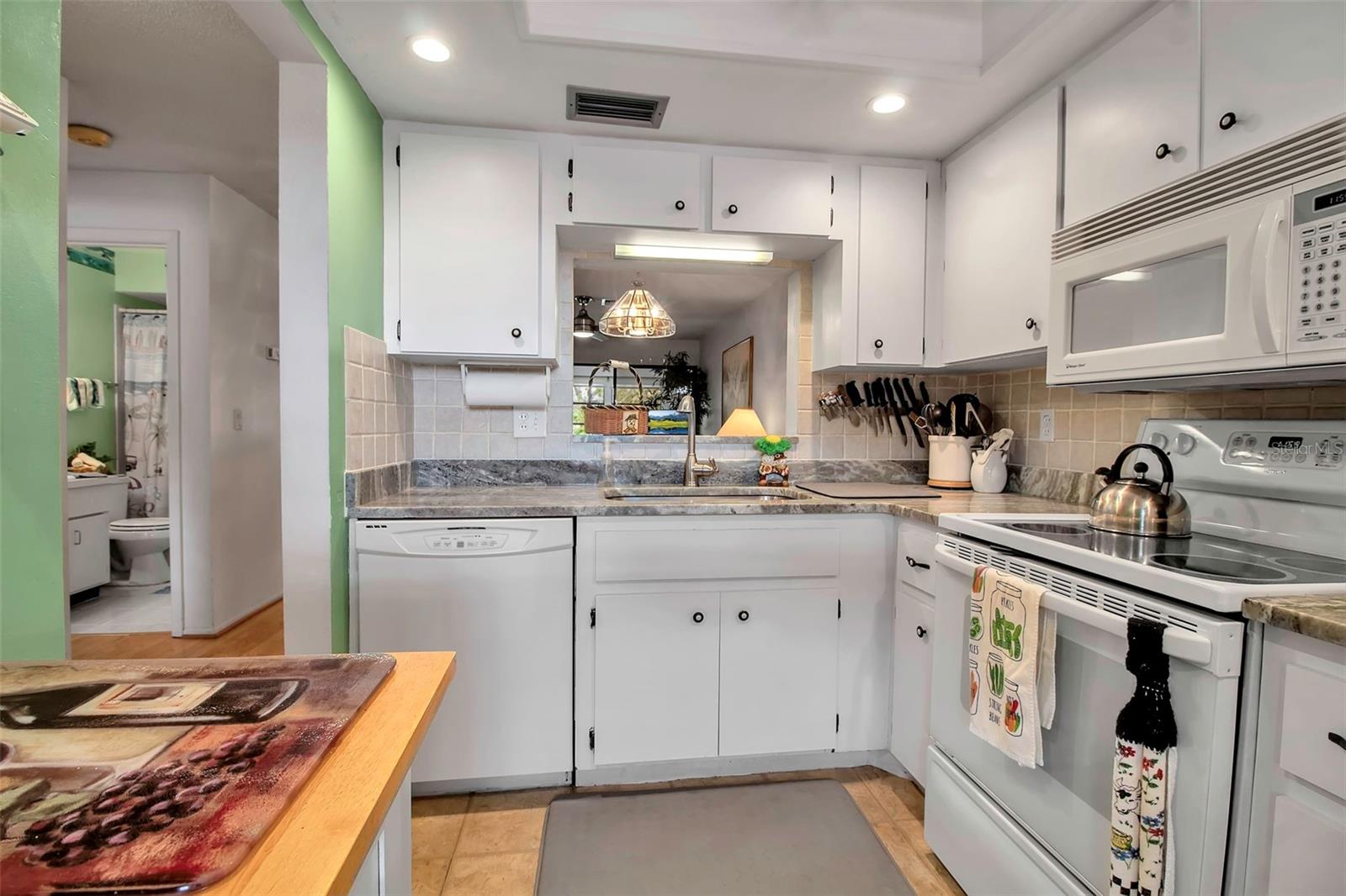 BAYSHORE VILLAGE I - Residential