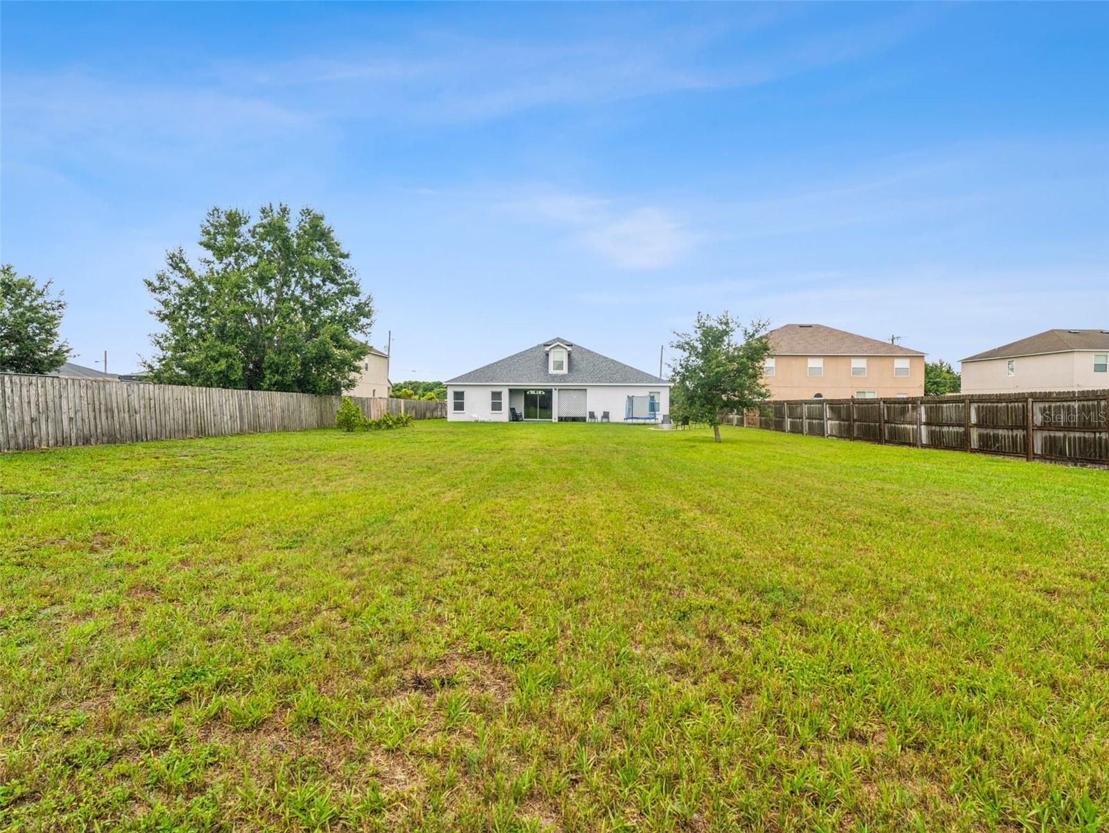 LAKE MCLEOD POINTE PH 02 - Residential